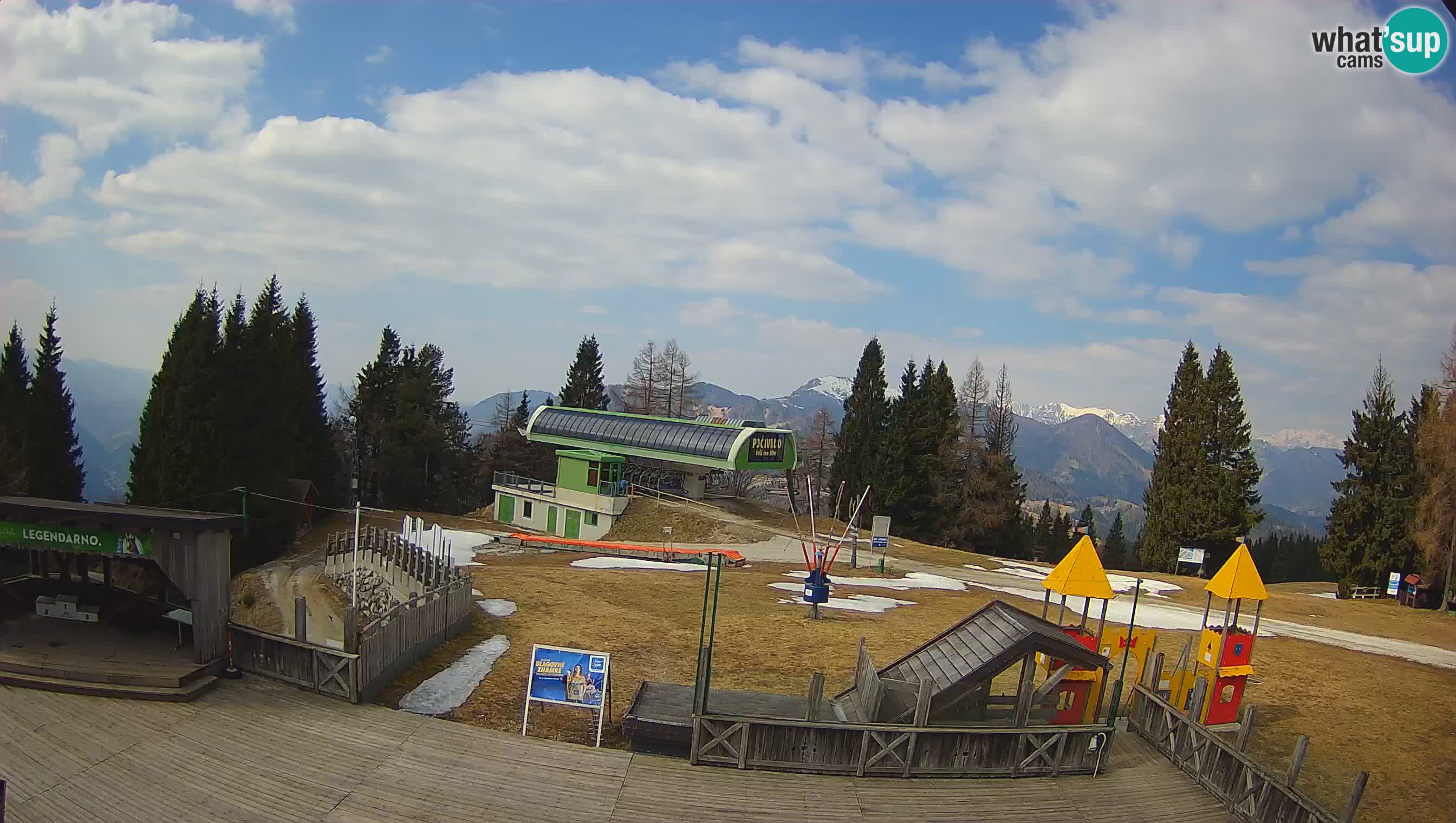 Webcam de la station de ski des Alpes slovènes à Cerkno Počivalo