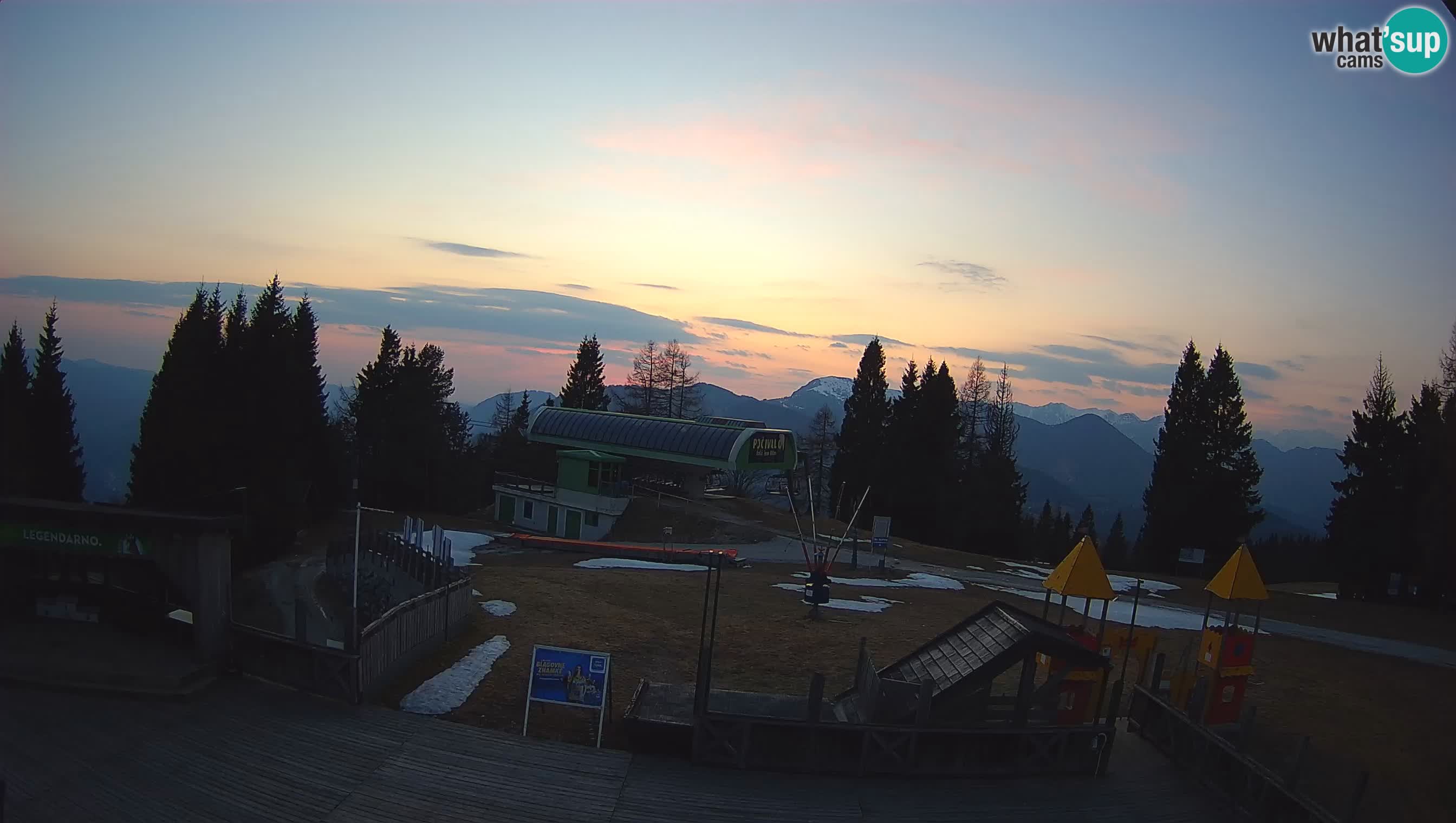 Alpska Perla kamera Cerkno Počivalo