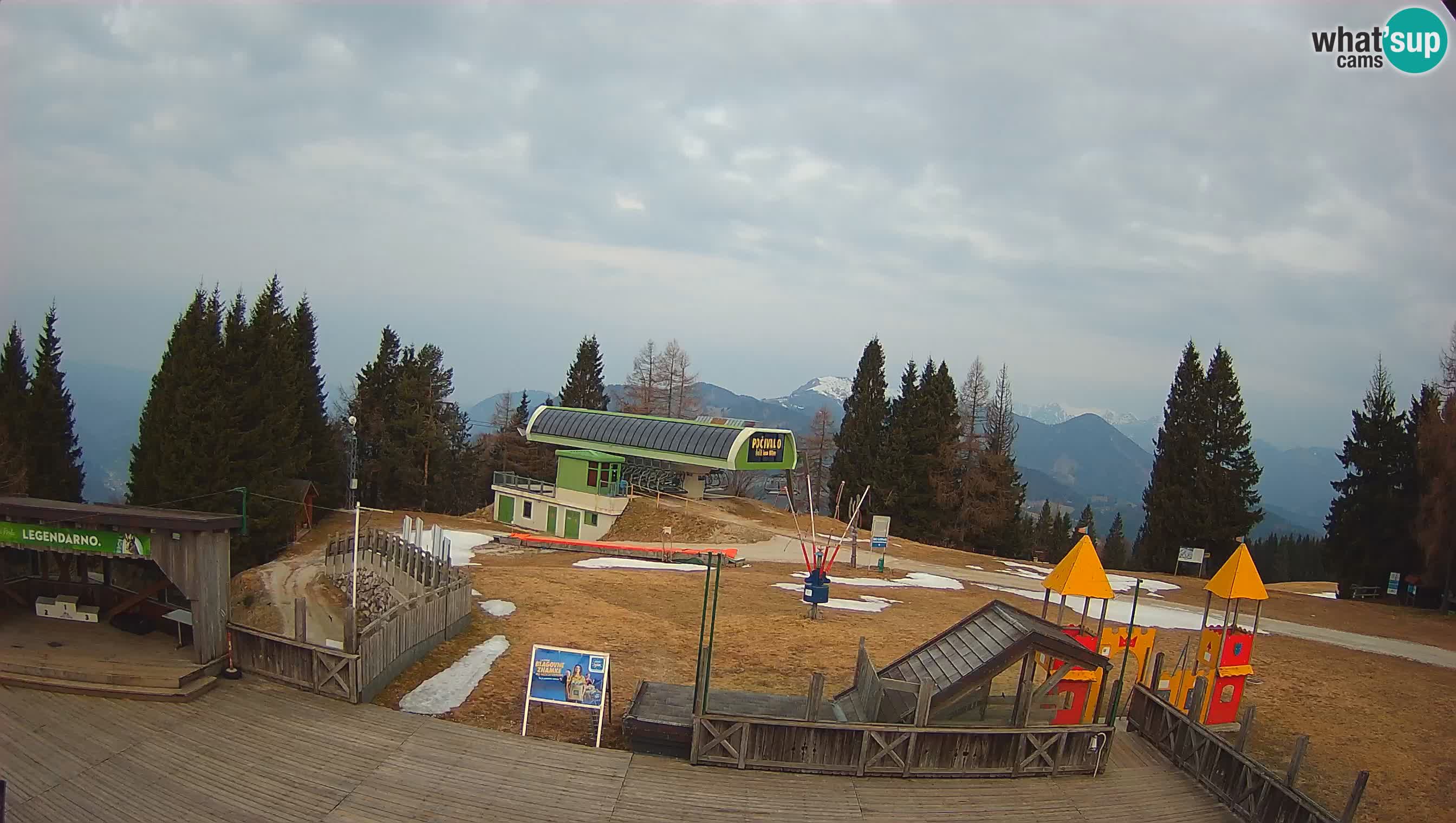 Webcam de la station de ski des Alpes slovènes à Cerkno Počivalo