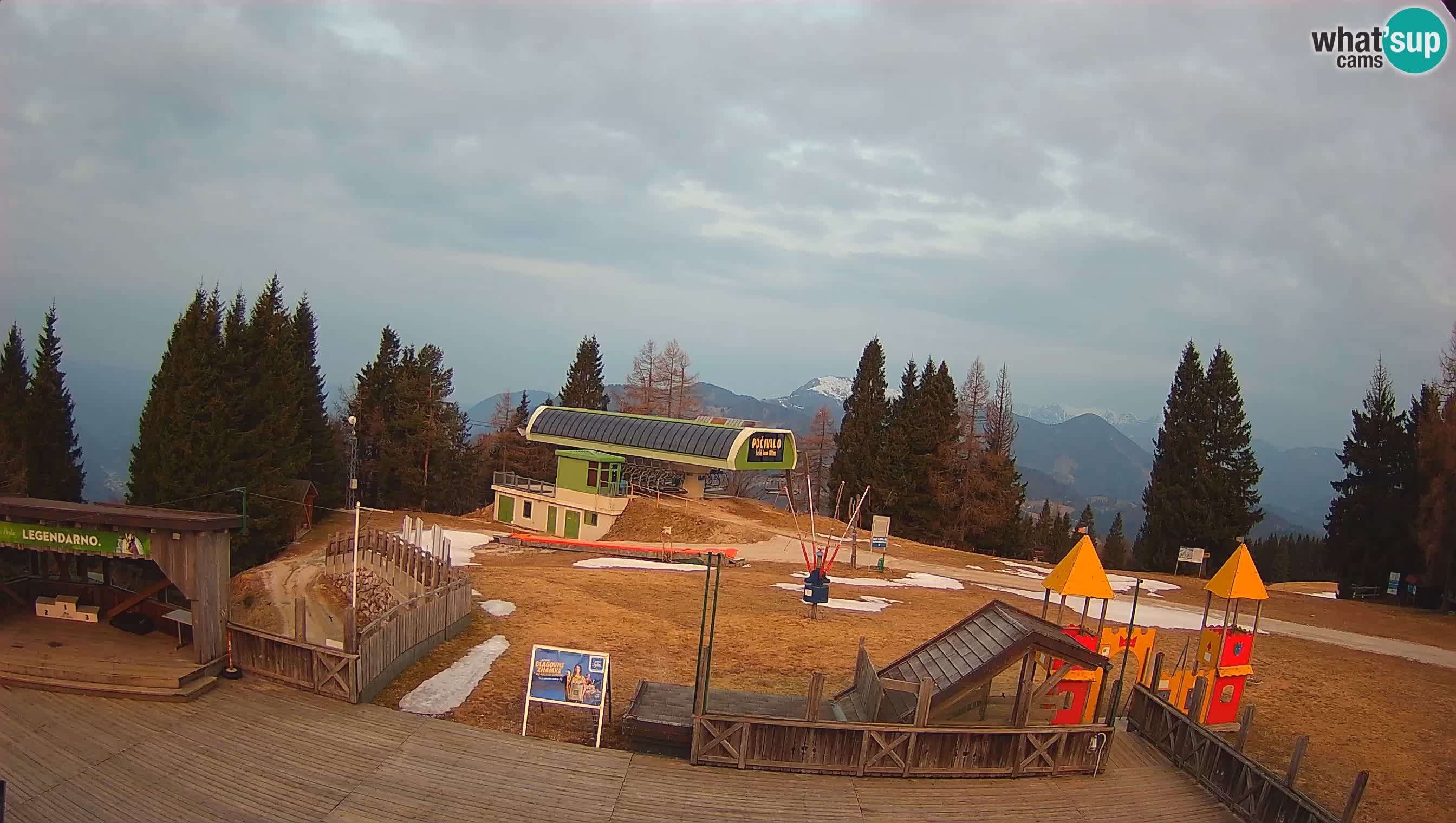 Webcam de la station de ski des Alpes slovènes à Cerkno Počivalo