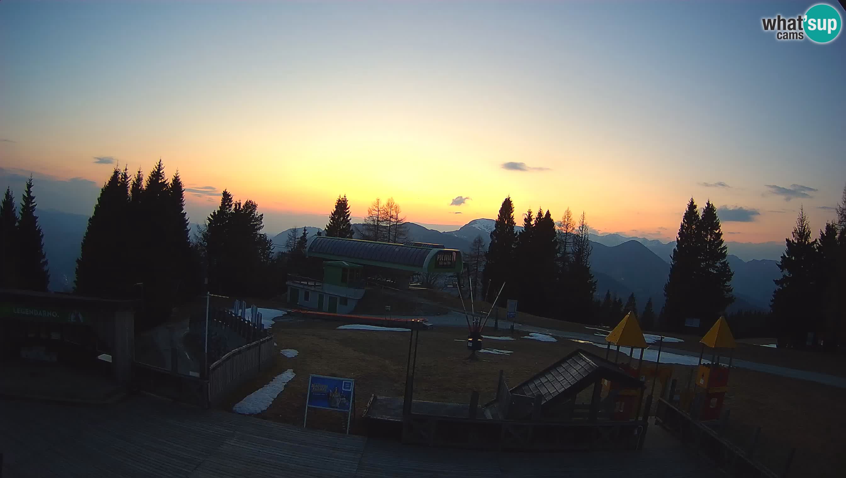 Web kamera Počivalo – Alpska Perla | Pogled uživo sa skijališta Cerkno