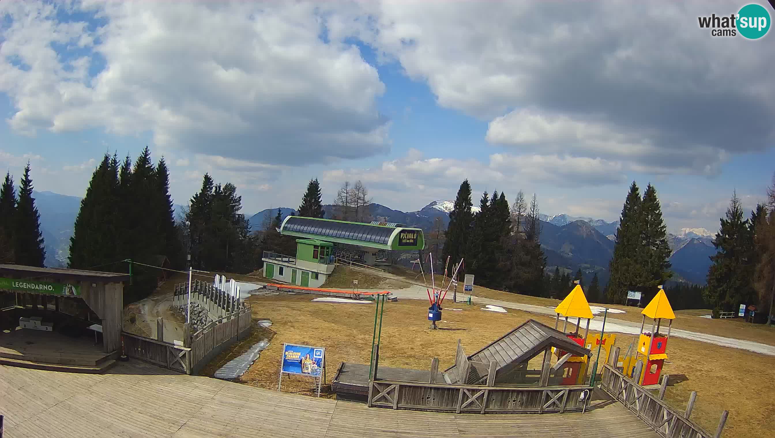 Webcam de la station de ski des Alpes slovènes à Cerkno Počivalo