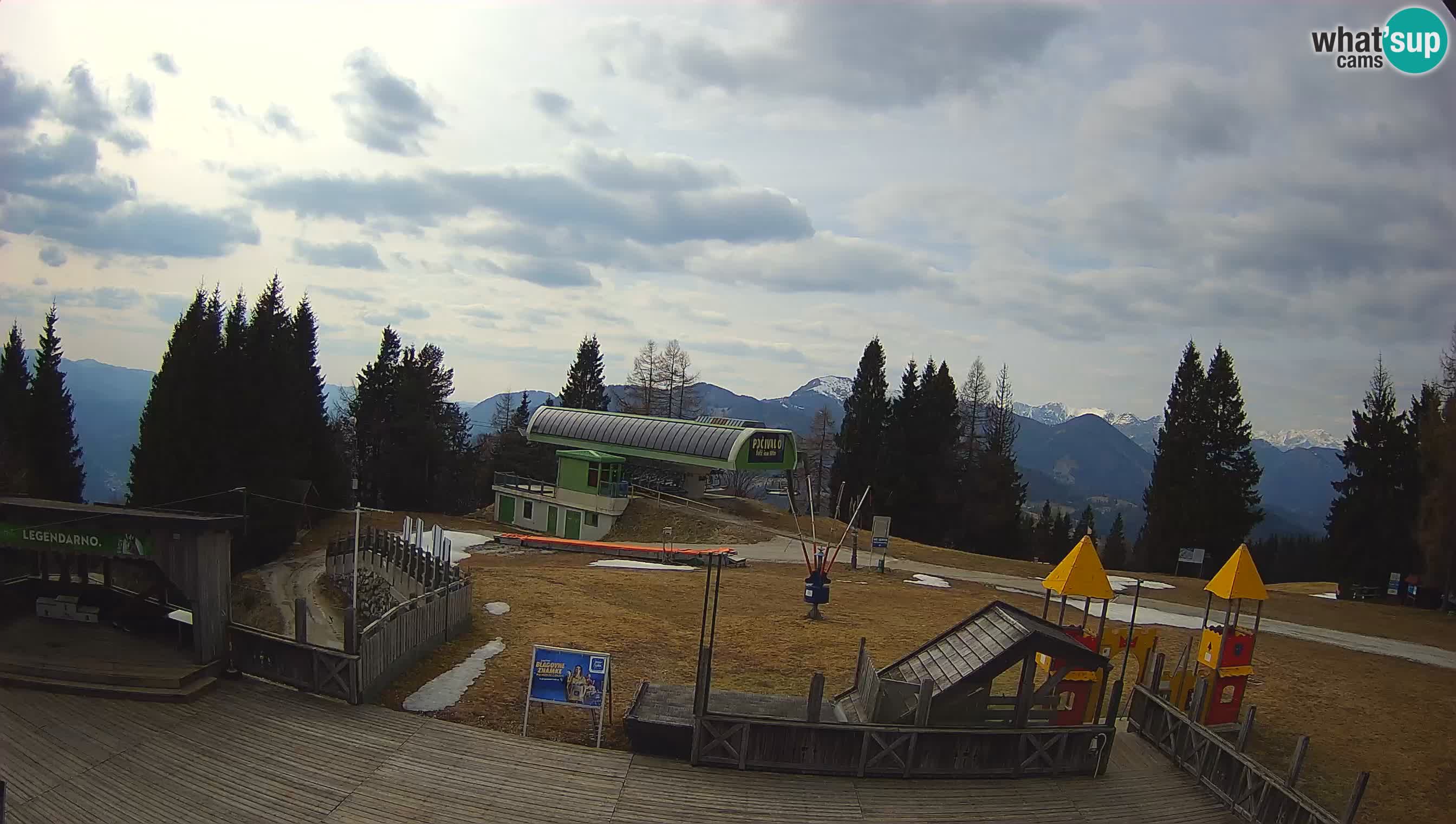 Webcam de la station de ski des Alpes slovènes à Cerkno Počivalo
