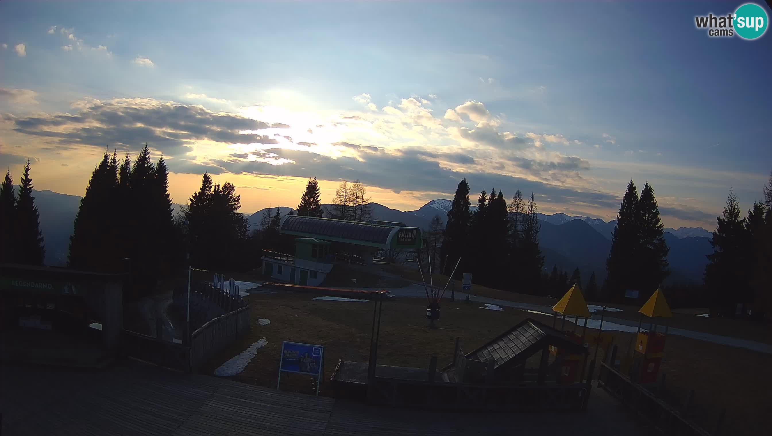 Cámara web Počivalo – Alpska Perla | Vista en vivo desde la estación de esquí Cerkno