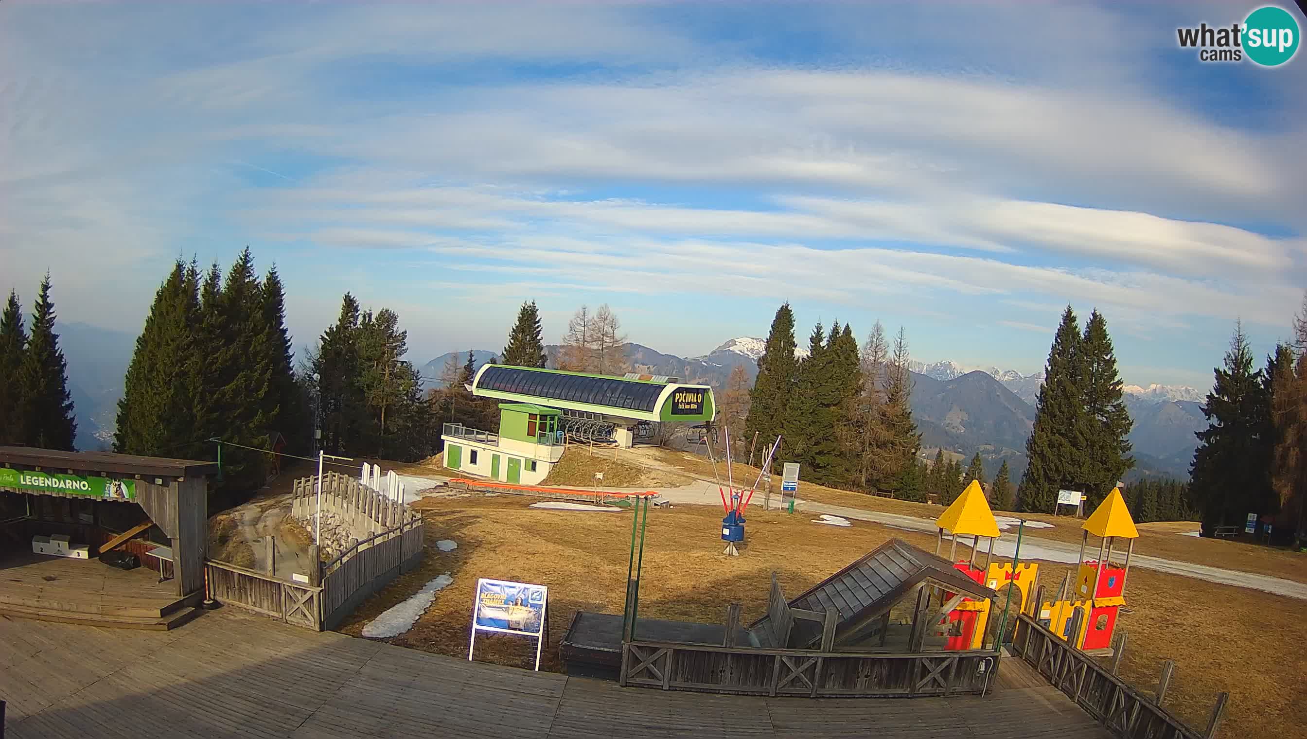 Spletna kamera Počivalo – Alpska Perla | Pogled v živo iz smučišča Cerkno