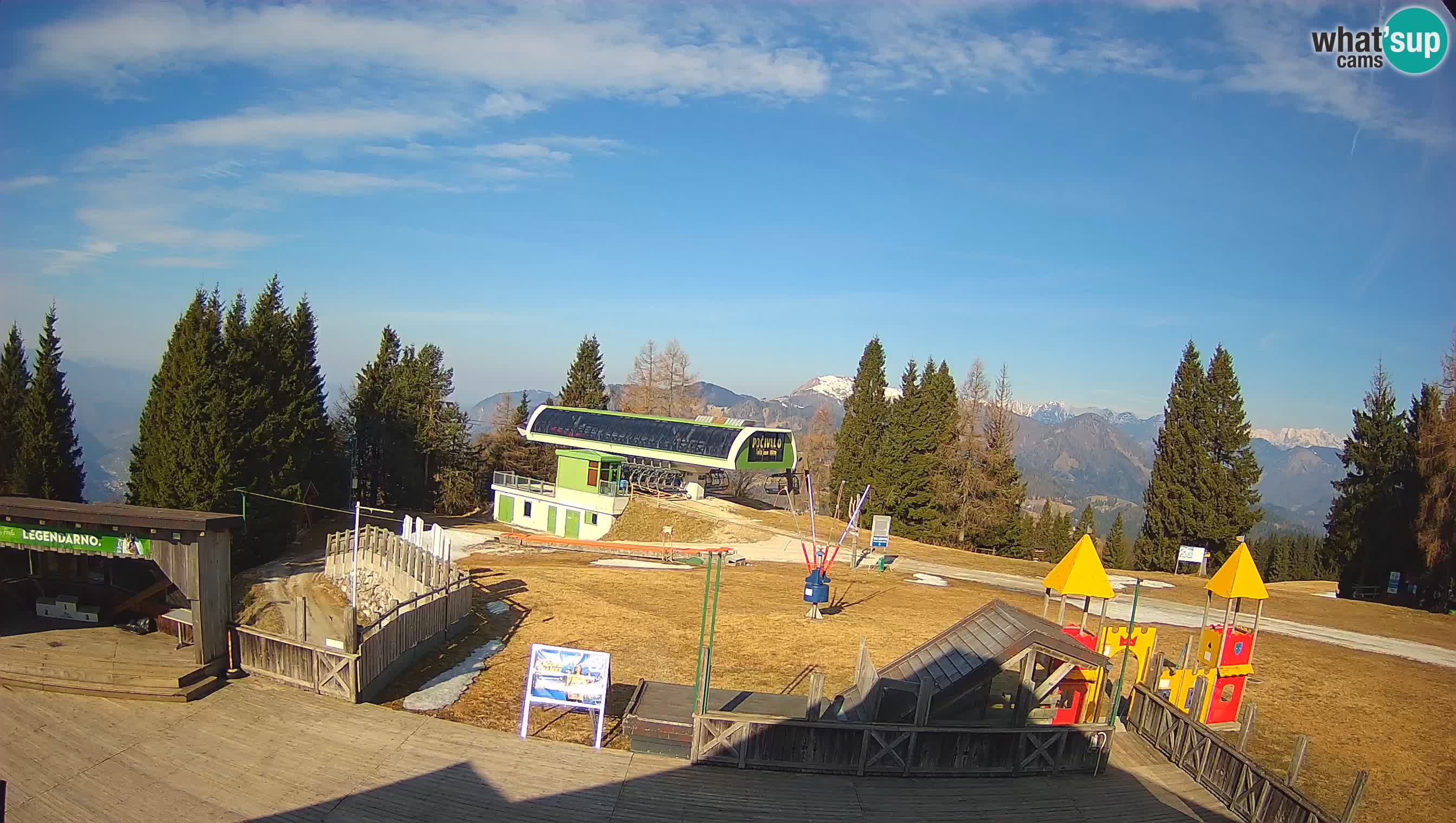 Webcam de la station de ski des Alpes slovènes à Cerkno Počivalo