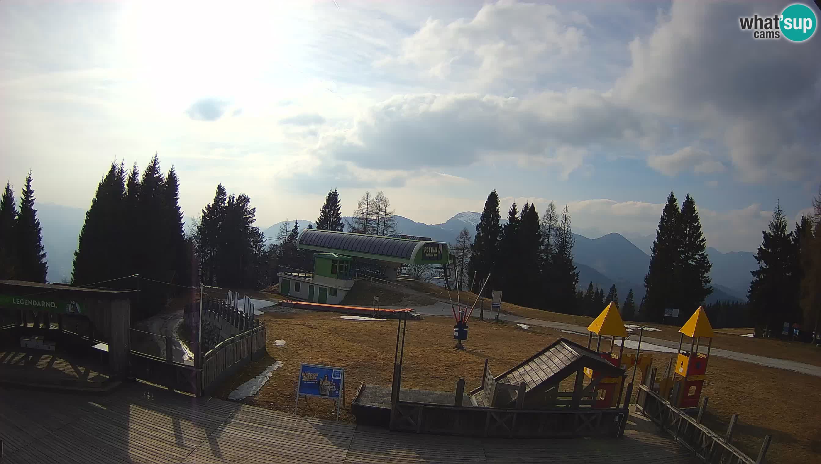 Webcam de la station de ski des Alpes slovènes à Cerkno Počivalo