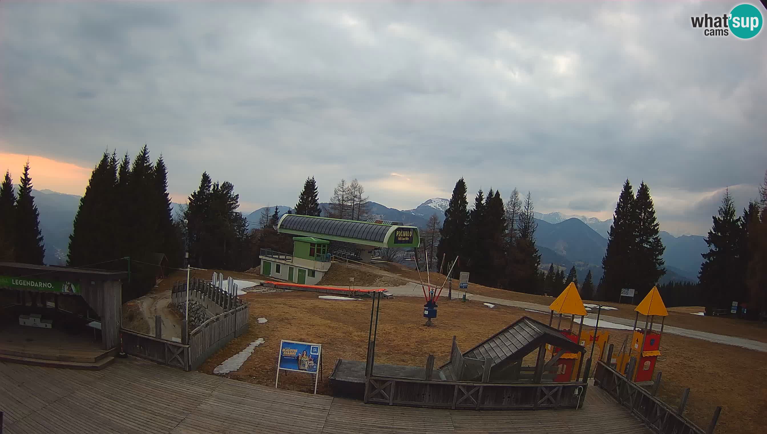 Cámara web Počivalo – Alpska Perla | Vista en vivo desde la estación de esquí Cerkno