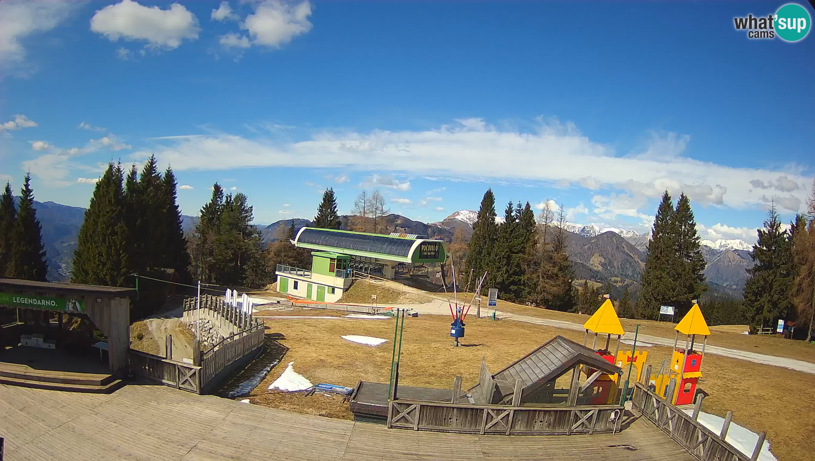 Webcam de la station de ski des Alpes slovènes à Cerkno Počivalo
