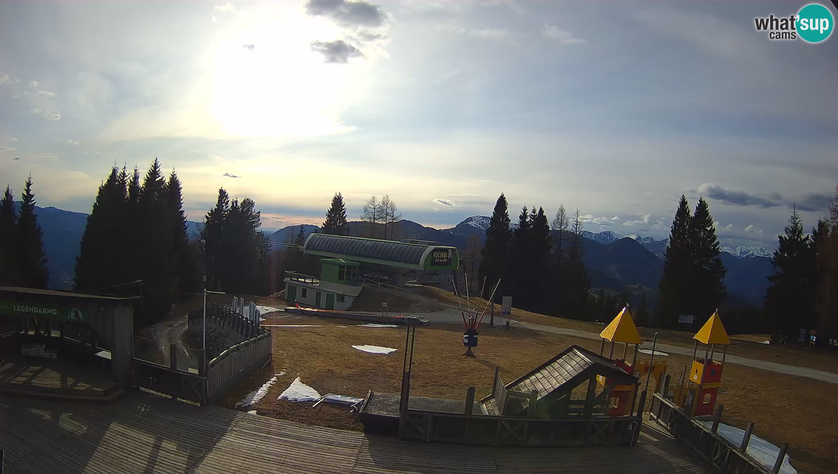 Webcam de la station de ski des Alpes slovènes à Cerkno Počivalo