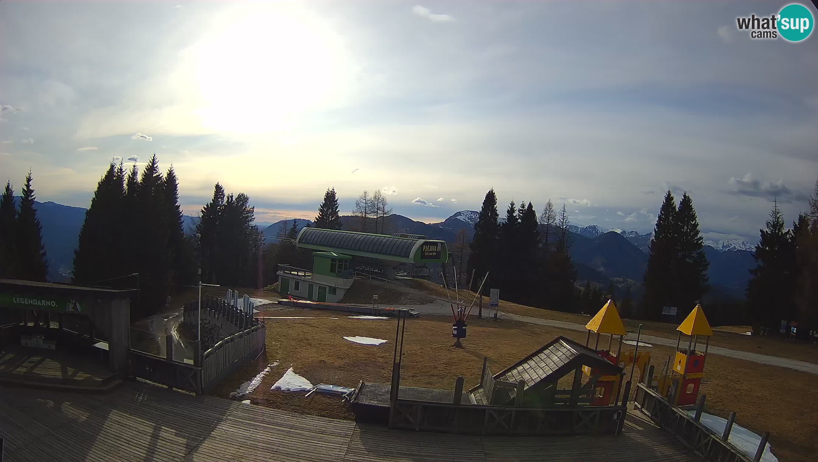 Webcam de la station de ski des Alpes slovènes à Cerkno Počivalo