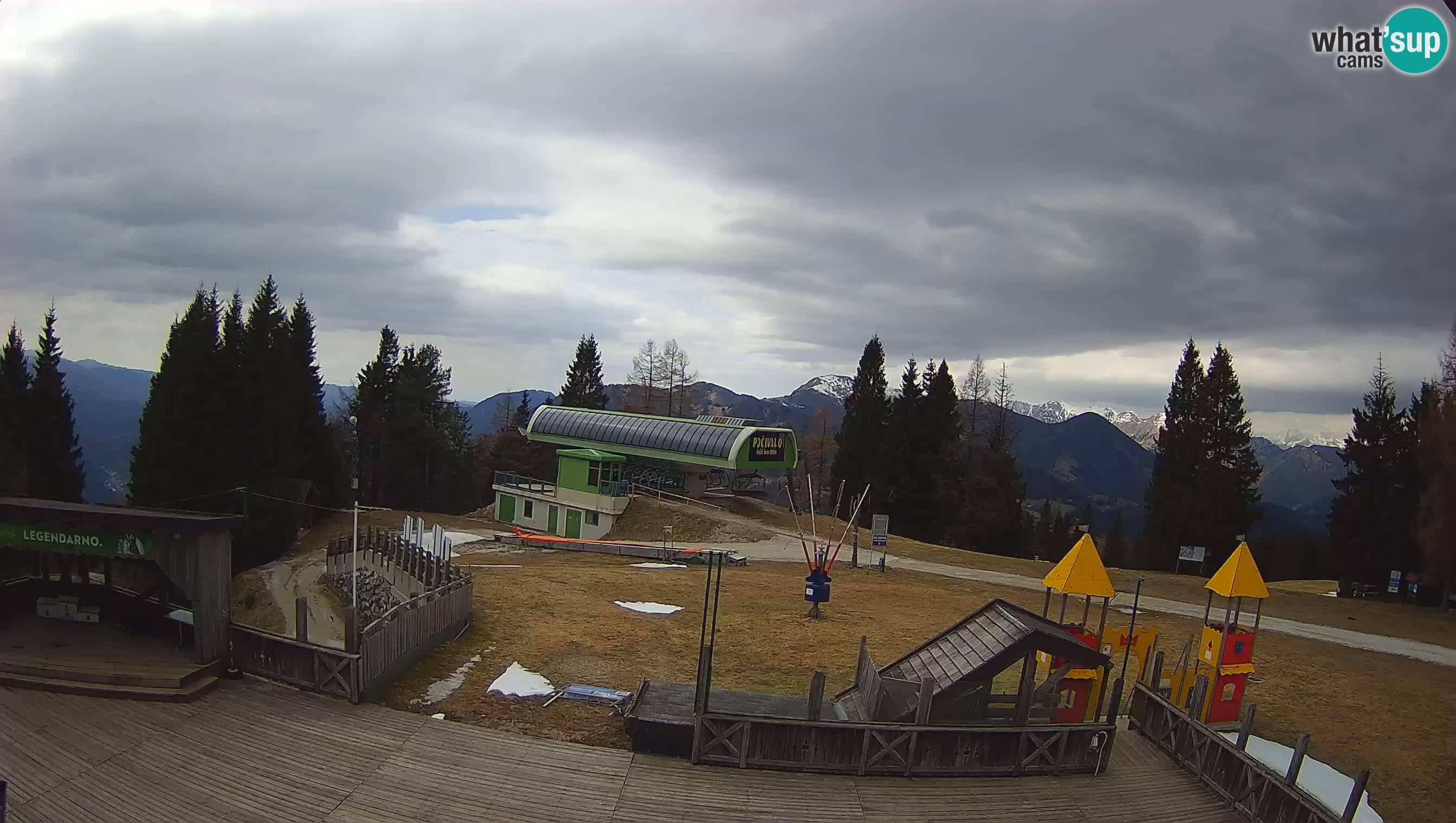 Spletna kamera Počivalo – Alpska Perla | Pogled v živo iz smučišča Cerkno