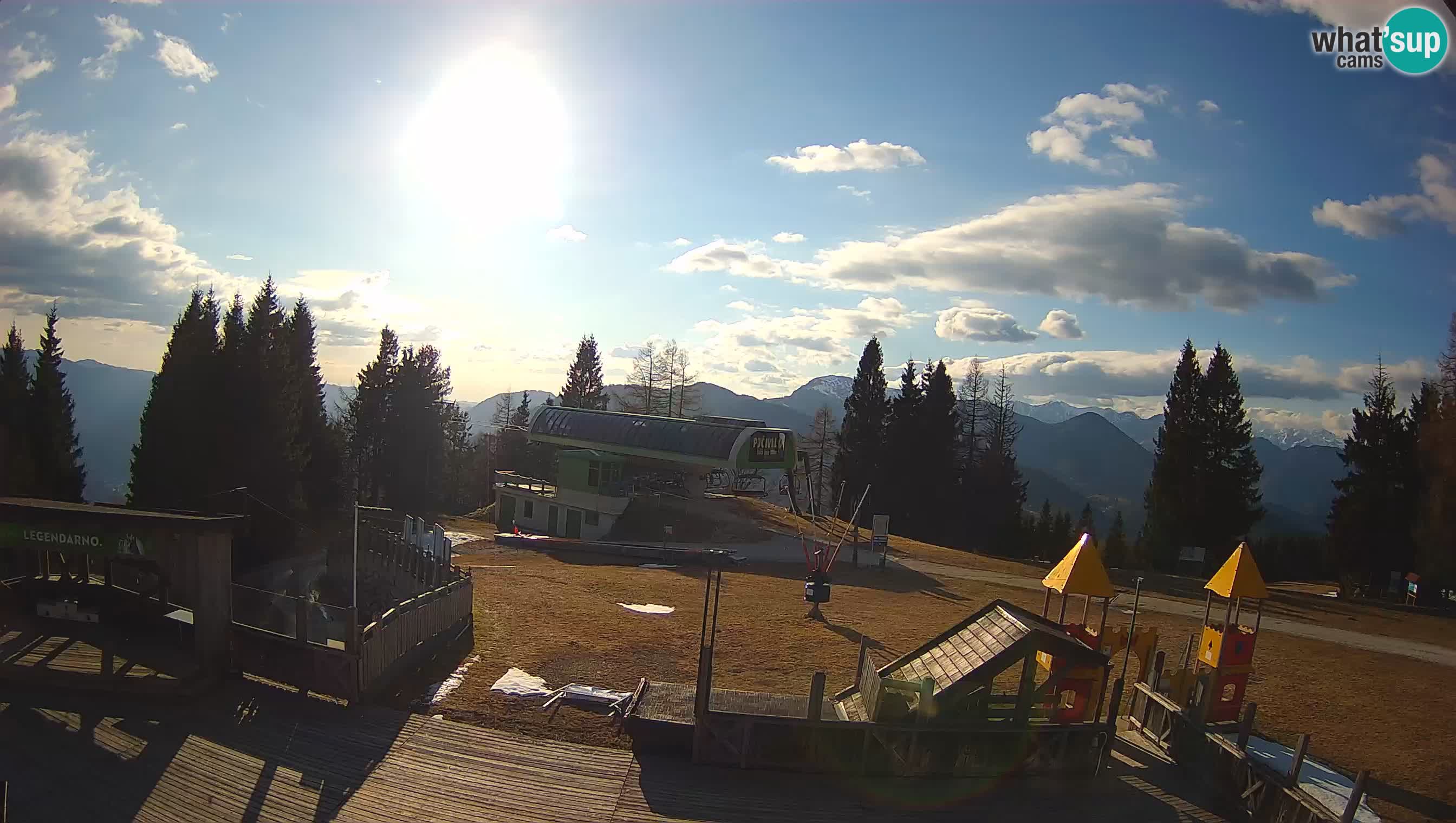 Webcam de la station de ski des Alpes slovènes à Cerkno Počivalo
