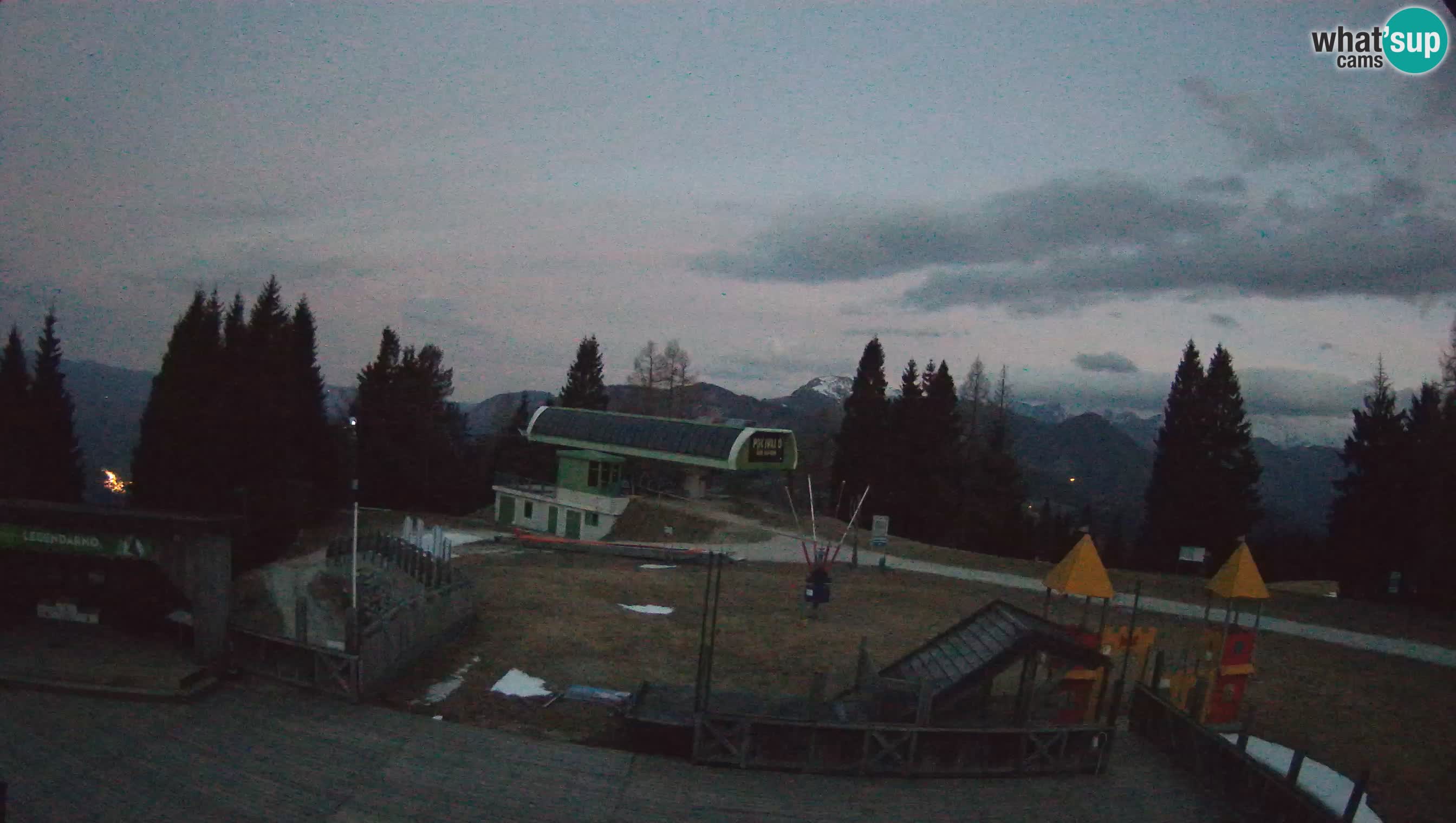 Web kamera Počivalo – Alpska Perla | Pogled uživo sa skijališta Cerkno