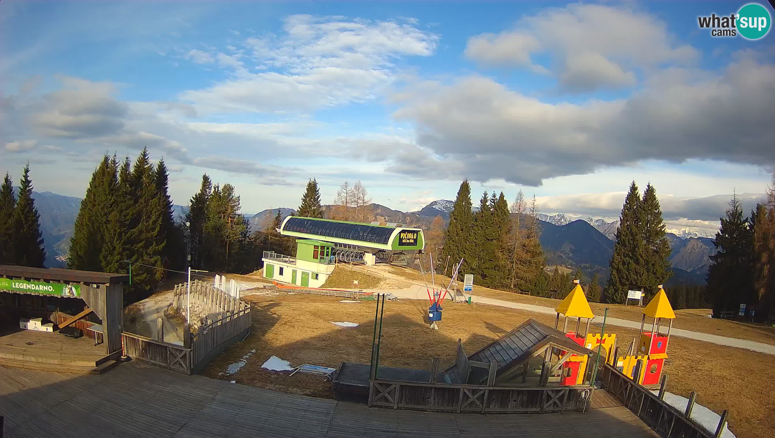 Webcam Počivalo – Alpska Perla | Vista live dalla stazione sciistica di Cerkno