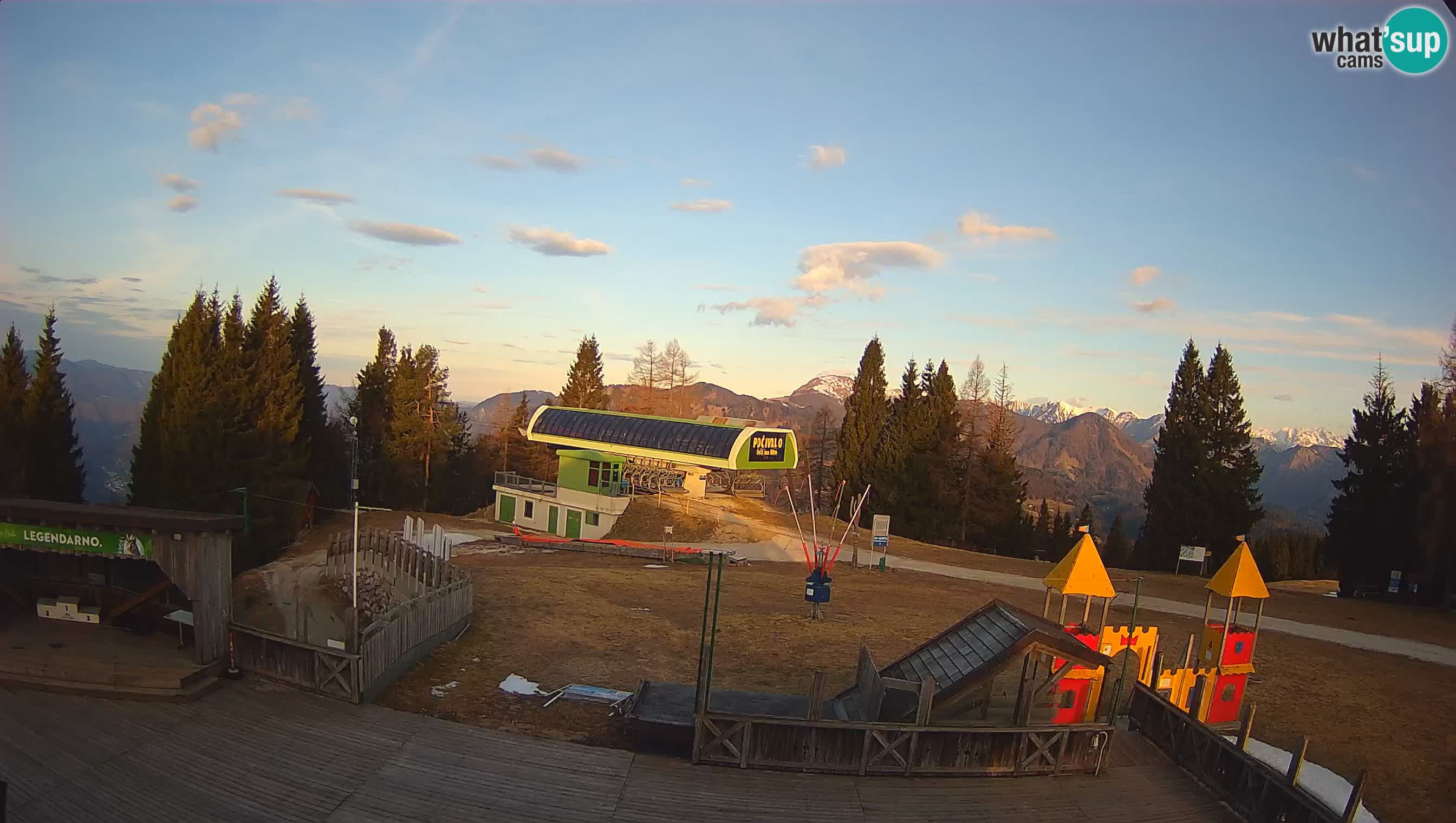 Cámara web Počivalo – Alpska Perla | Vista en vivo desde la estación de esquí Cerkno
