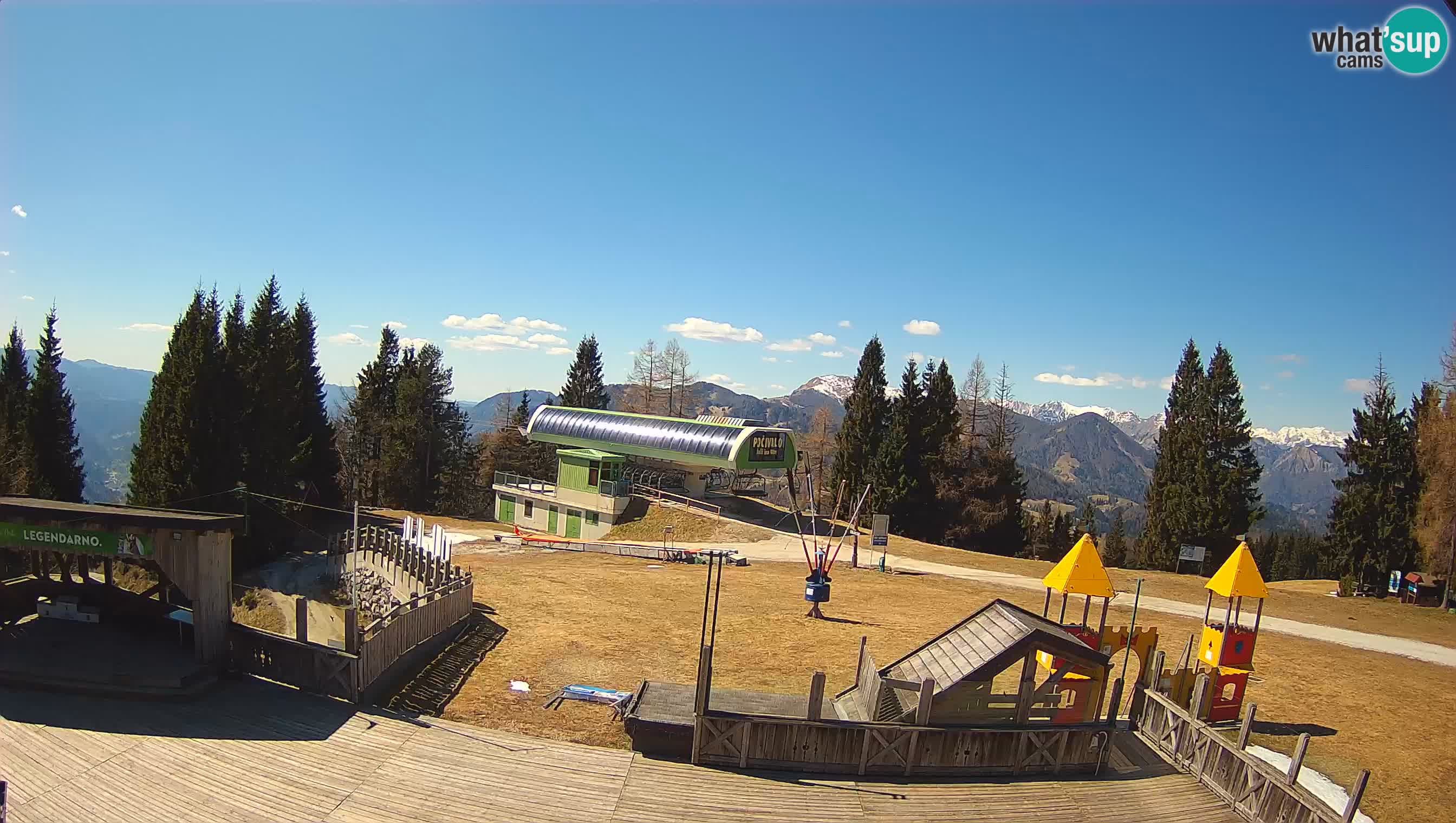 Webcam de la station de ski des Alpes slovènes à Cerkno Počivalo