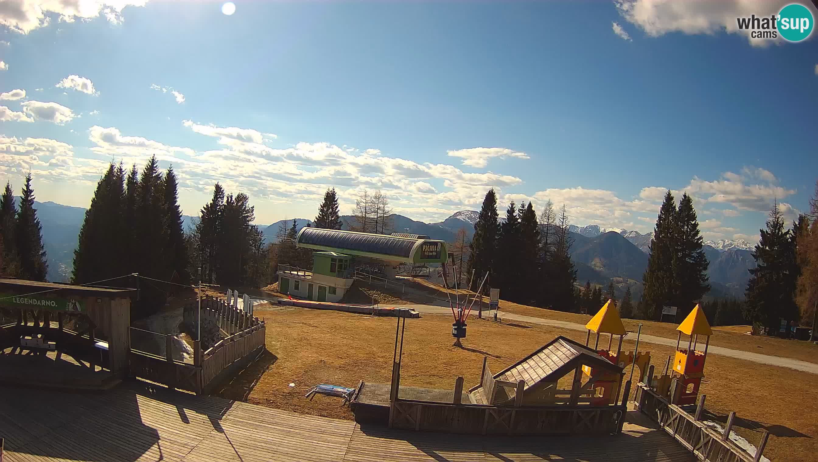 Webcam de la station de ski des Alpes slovènes à Cerkno Počivalo