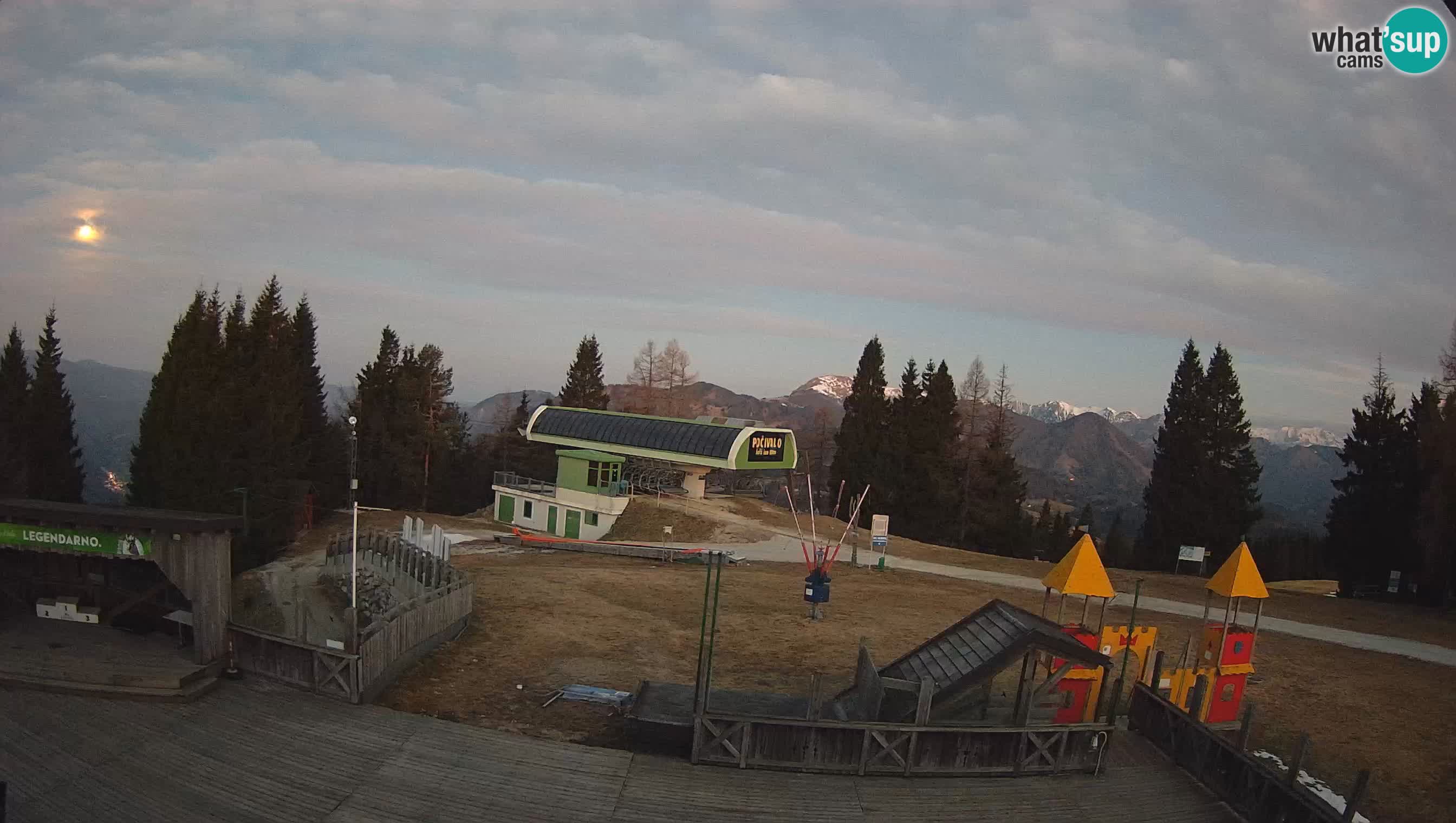 Webcam Počivalo – Alpska Perla | Vista live dalla stazione sciistica di Cerkno