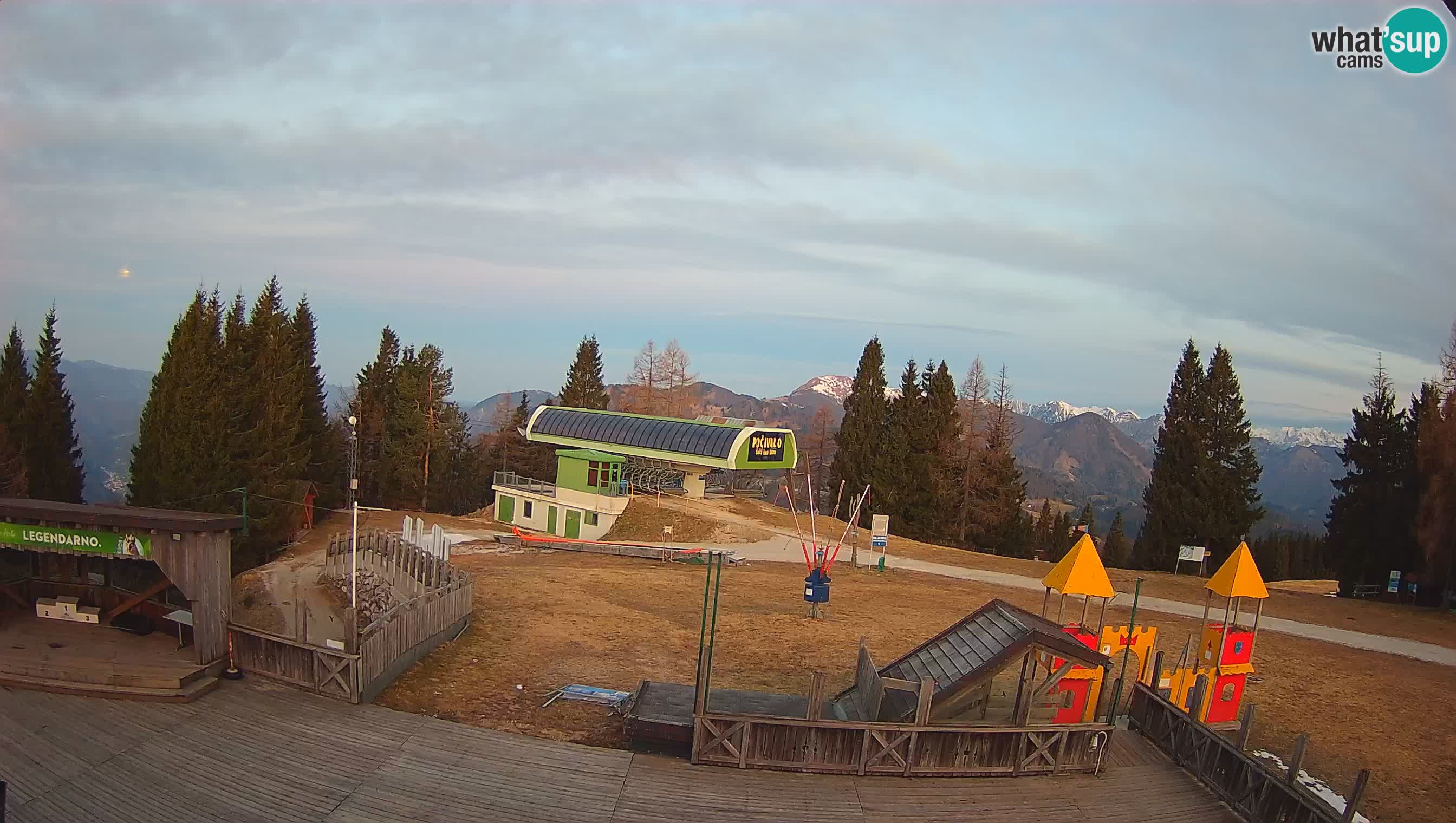 Cámara web Počivalo – Alpska Perla | Vista en vivo desde la estación de esquí Cerkno