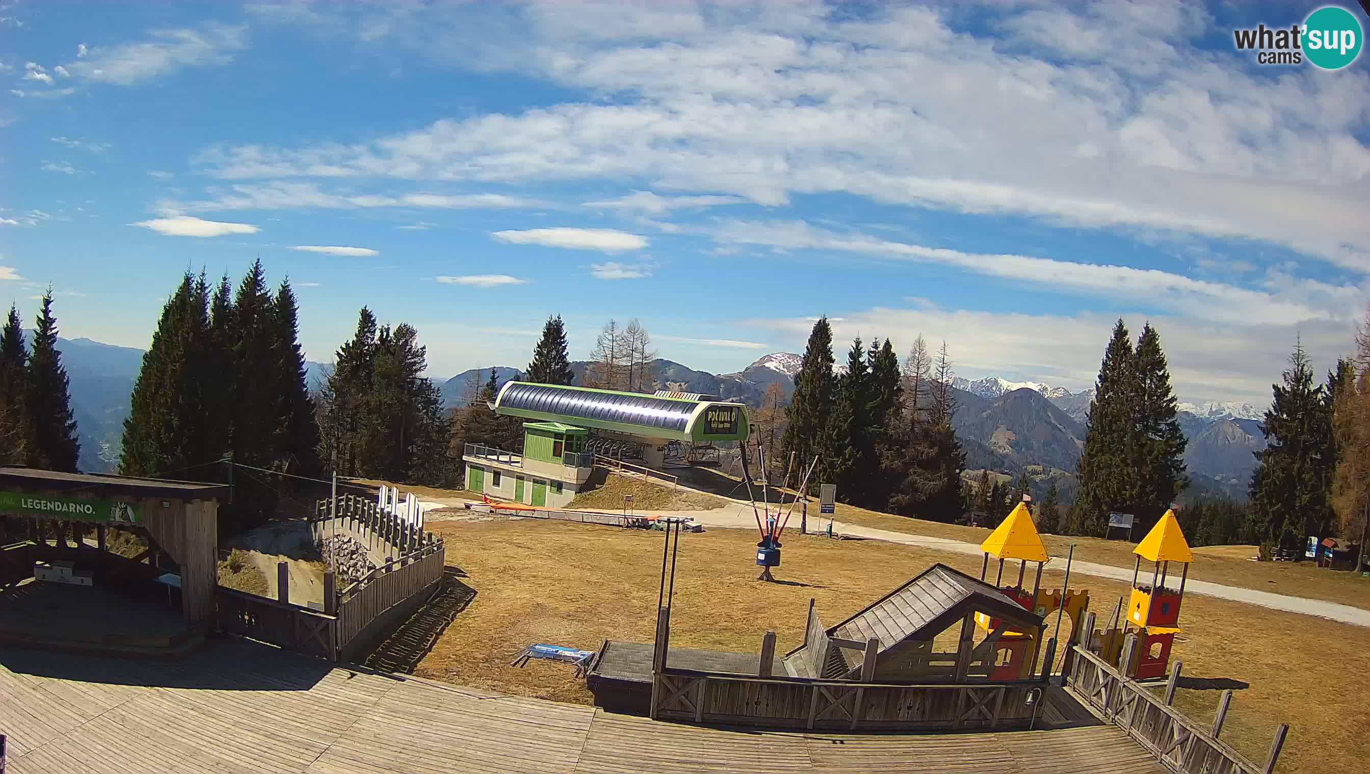 Webcam de la station de ski des Alpes slovènes à Cerkno Počivalo