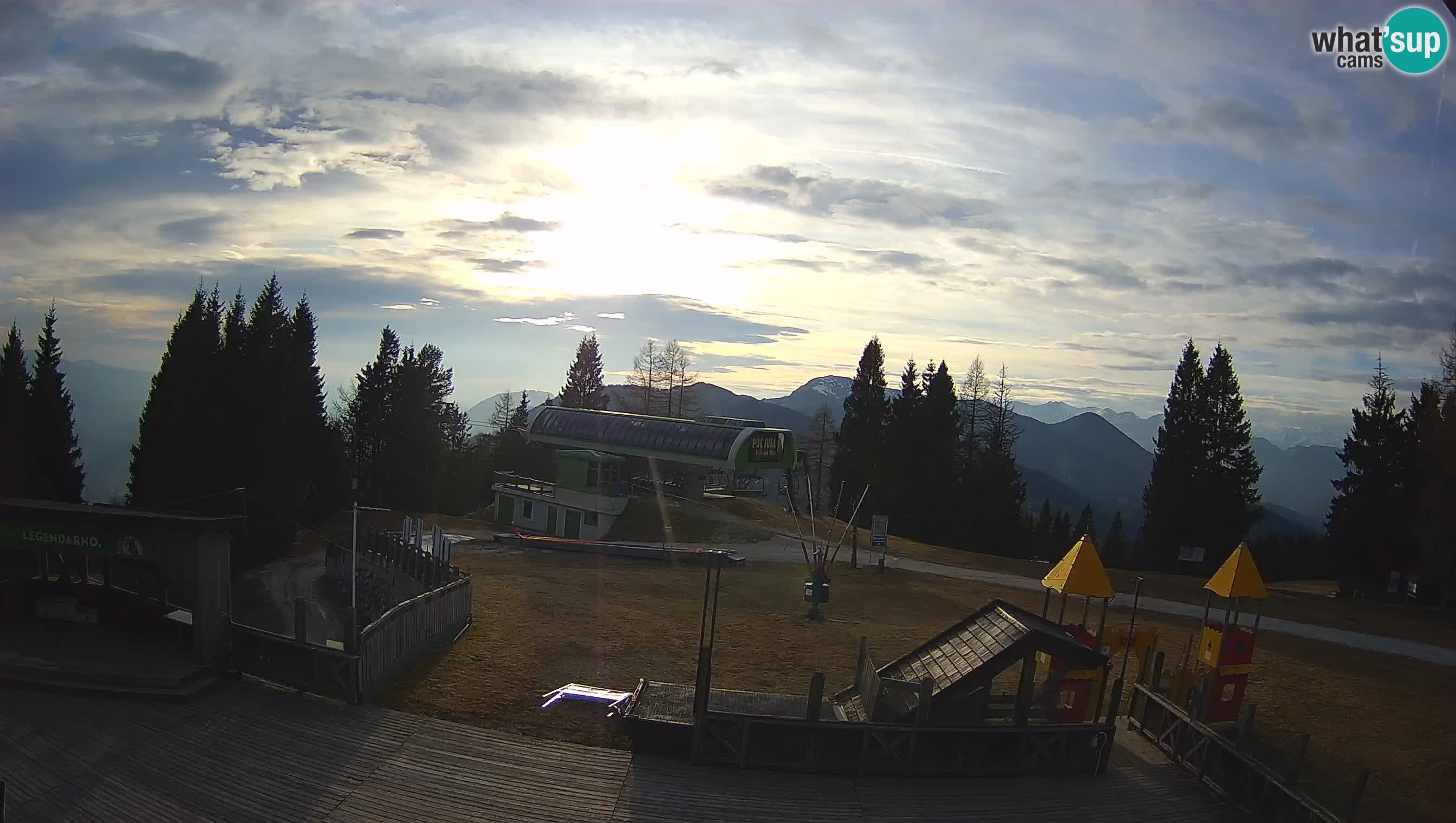 Web kamera Počivalo – Alpska Perla | Pogled uživo sa skijališta Cerkno