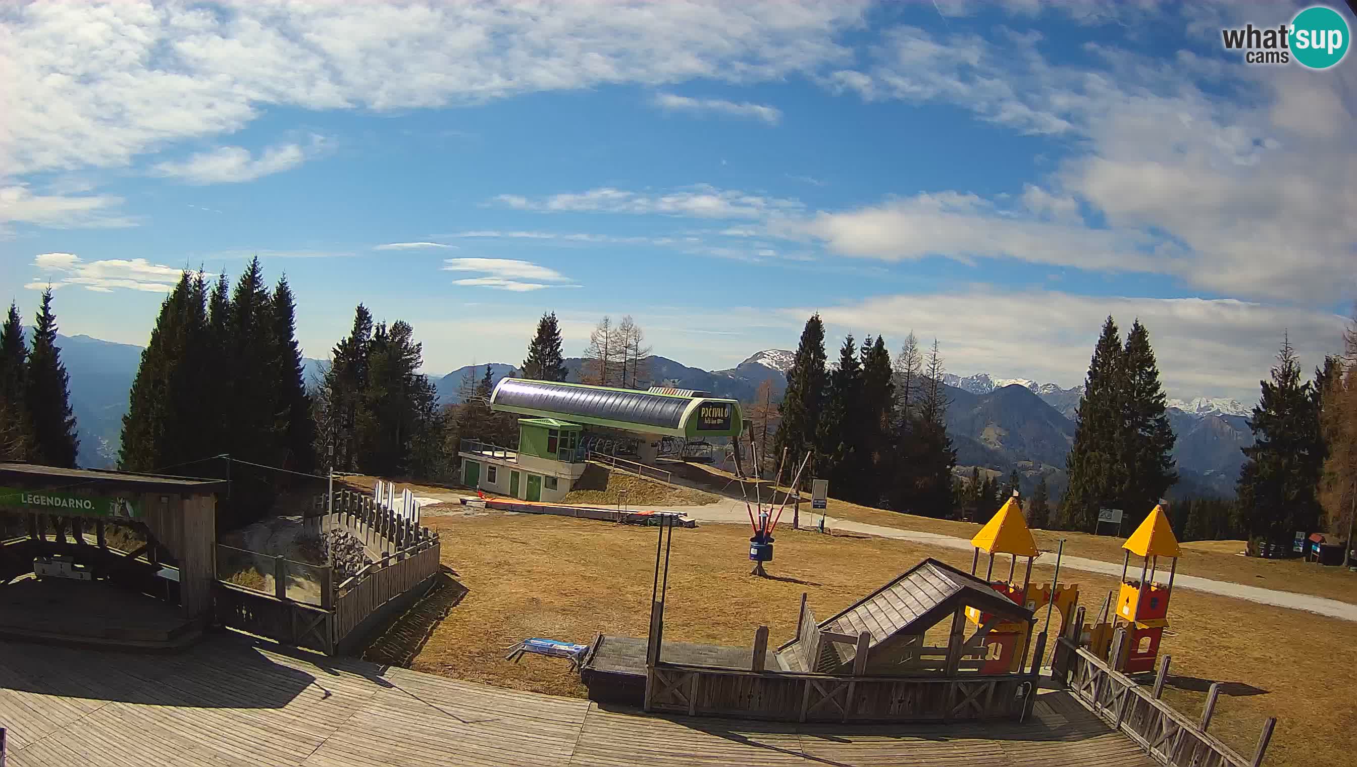 Webcam de la station de ski des Alpes slovènes à Cerkno Počivalo