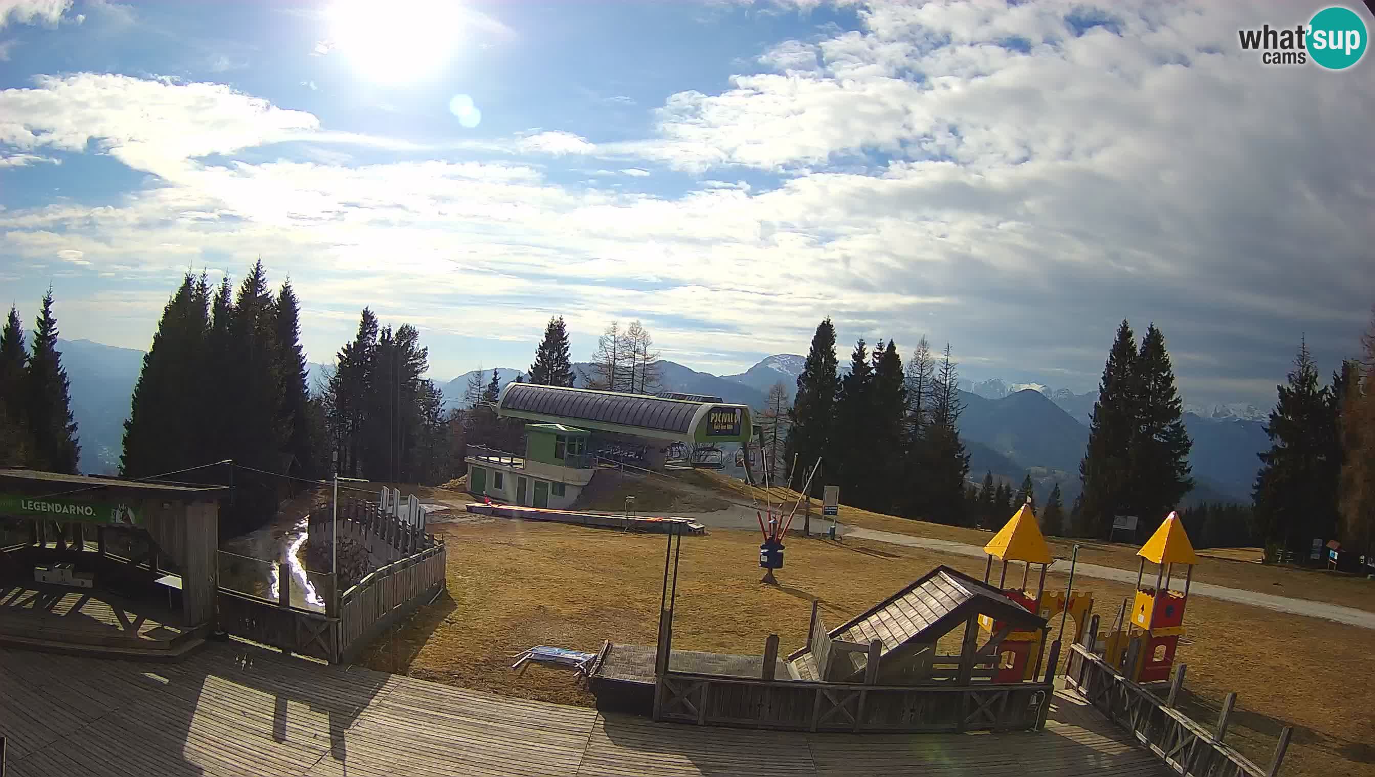 Webcam de la station de ski des Alpes slovènes à Cerkno Počivalo