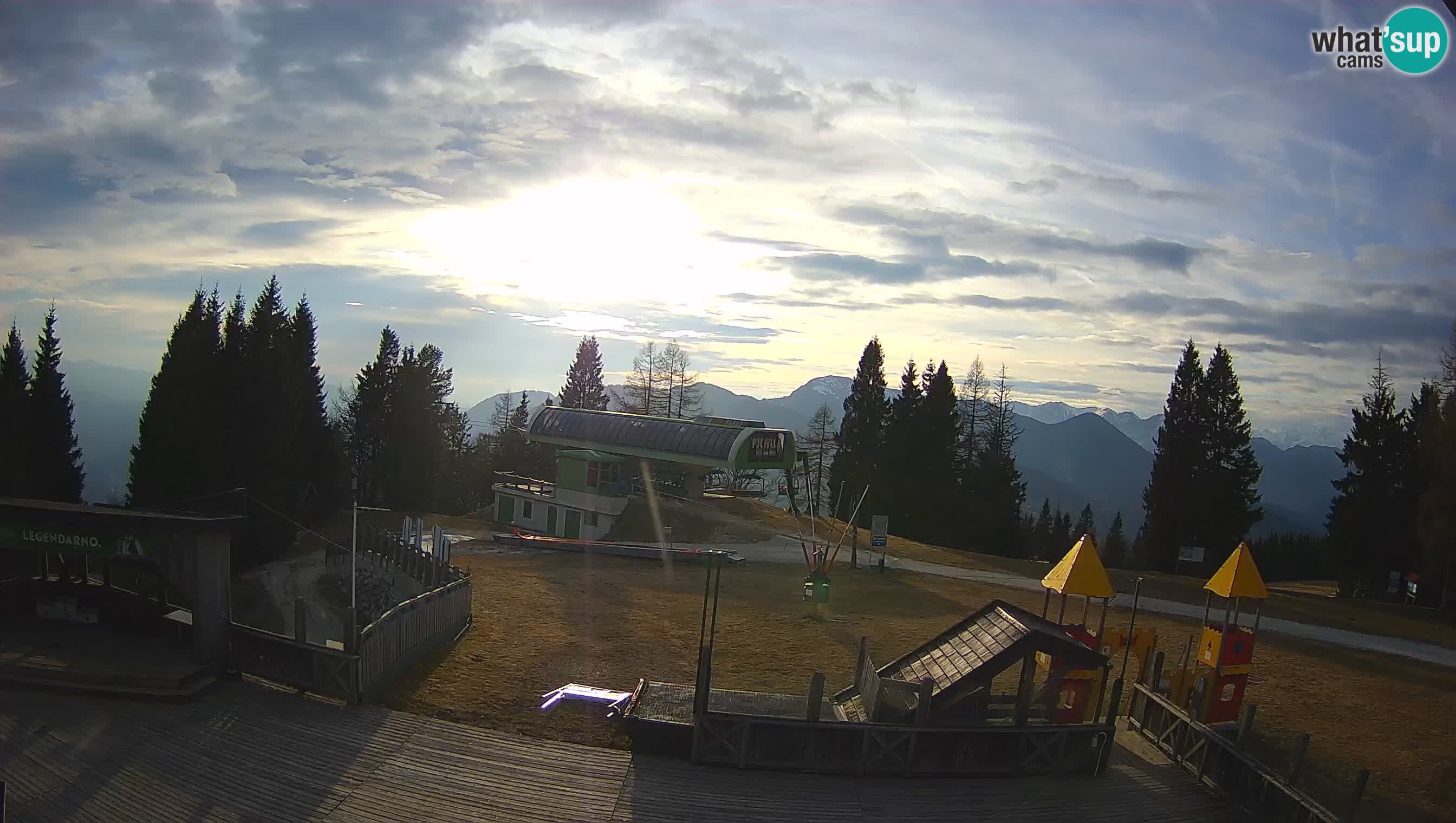 Webcam Počivalo – Alpska Perla | Live View from Cerkno Ski Resort