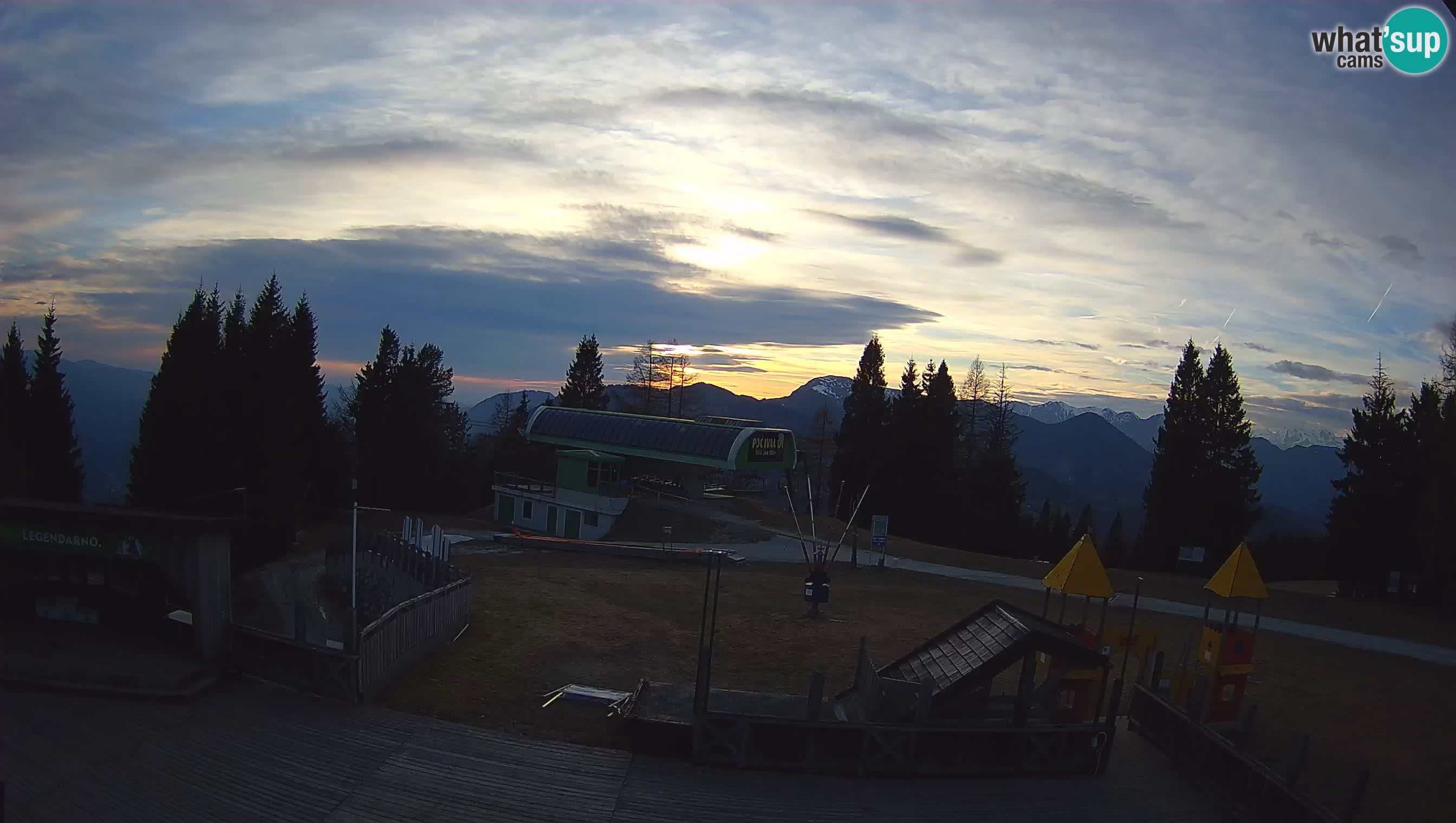 Web kamera Počivalo – Alpska Perla | Pogled uživo sa skijališta Cerkno