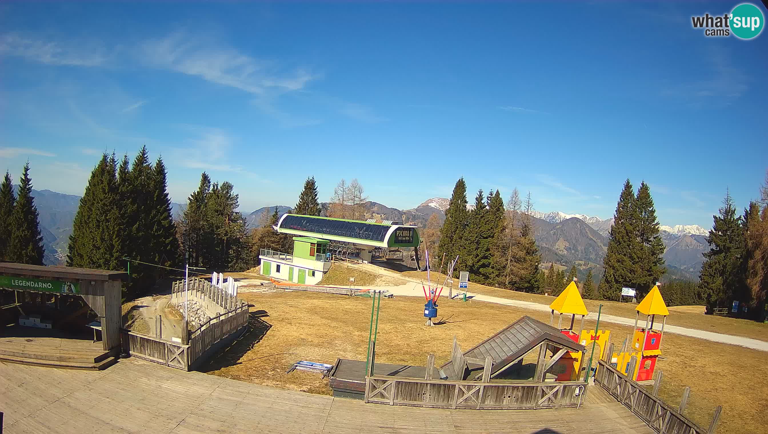Webcam de la station de ski des Alpes slovènes à Cerkno Počivalo