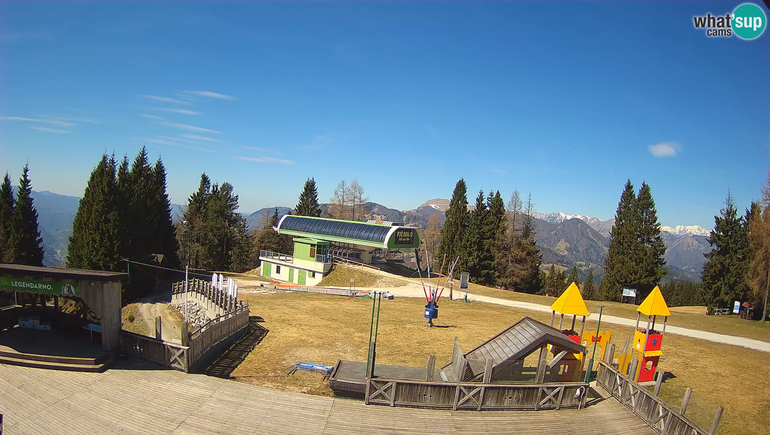 Webcam de la station de ski des Alpes slovènes à Cerkno Počivalo