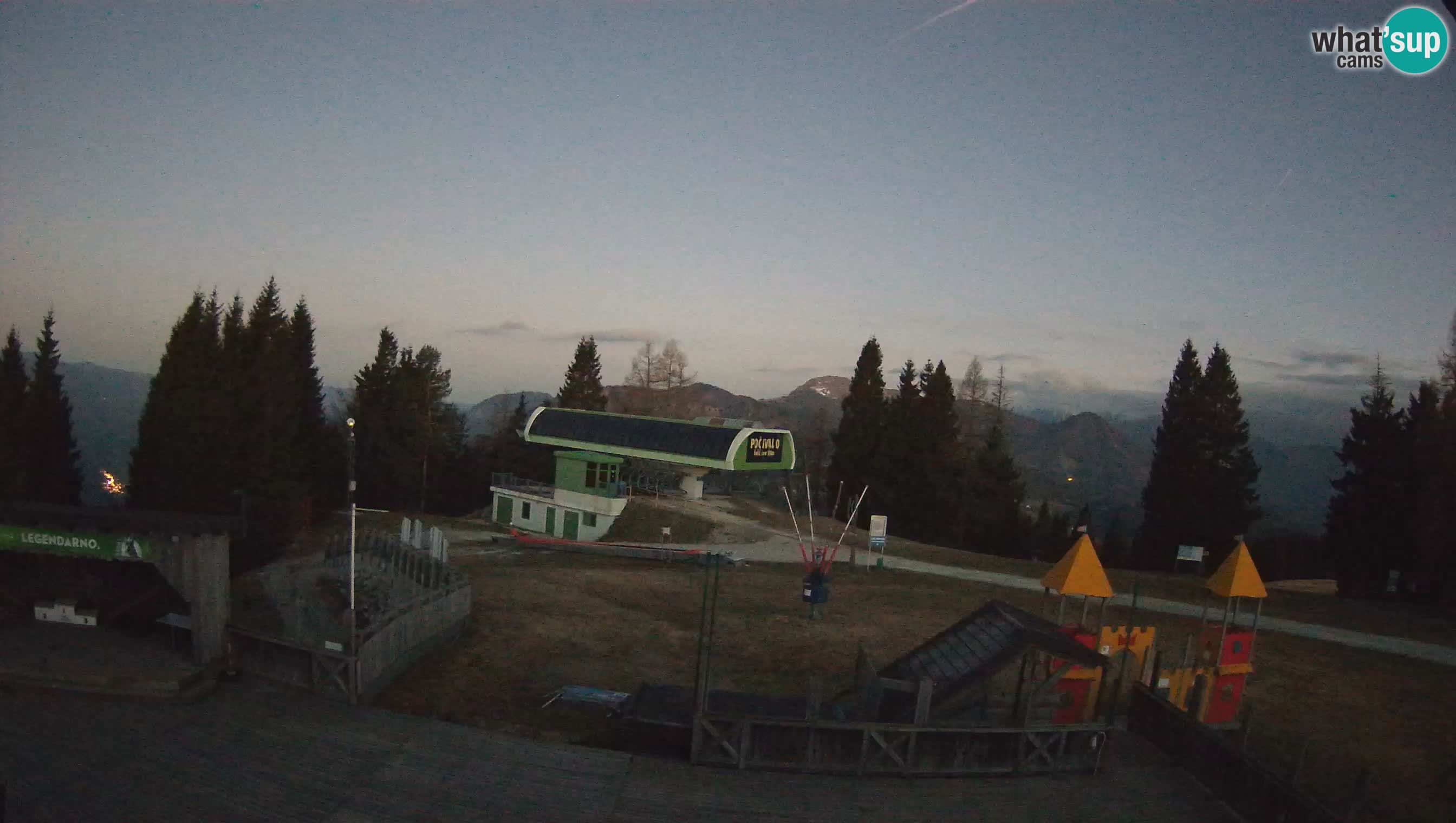 Webcam de la station de ski des Alpes slovènes à Cerkno Počivalo