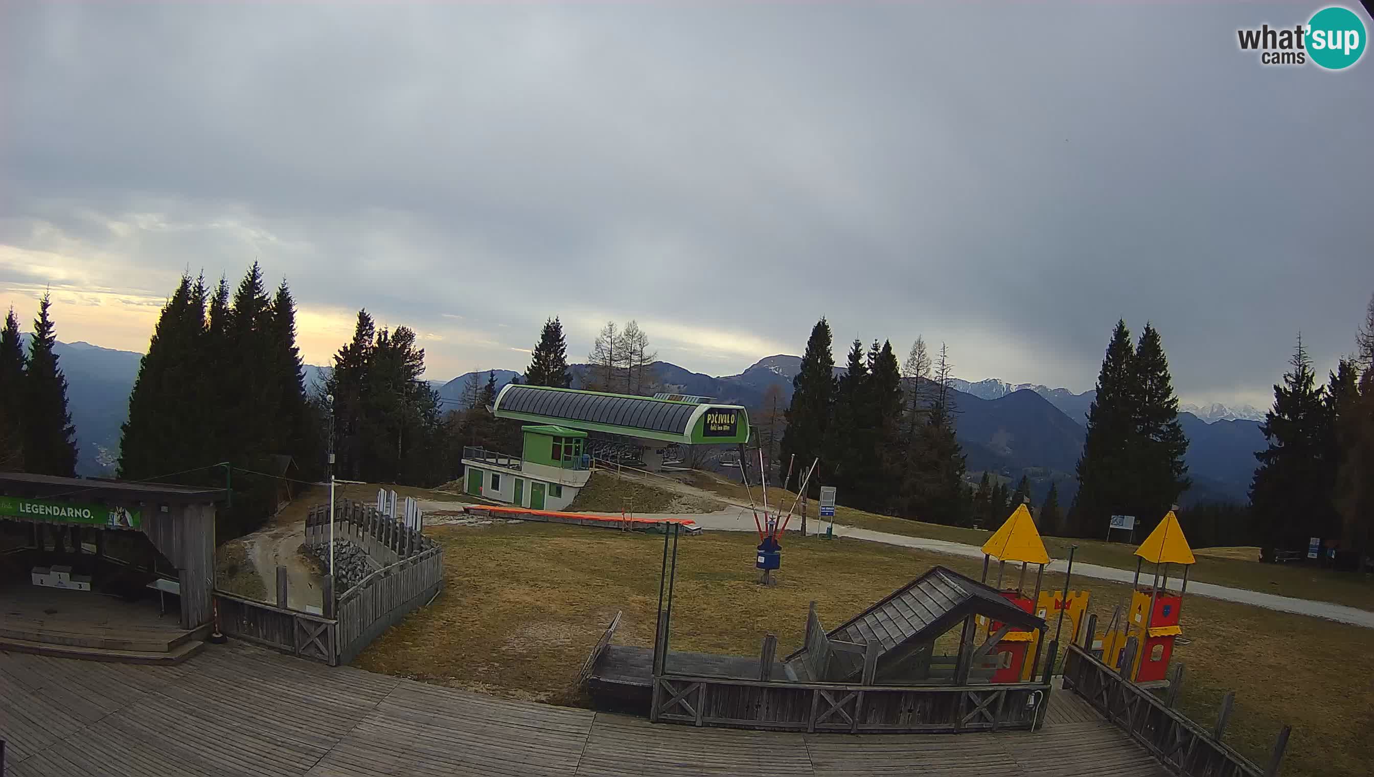 Alpska Perla Ski hotel Cerkno Počivalo webcam – Slovenia