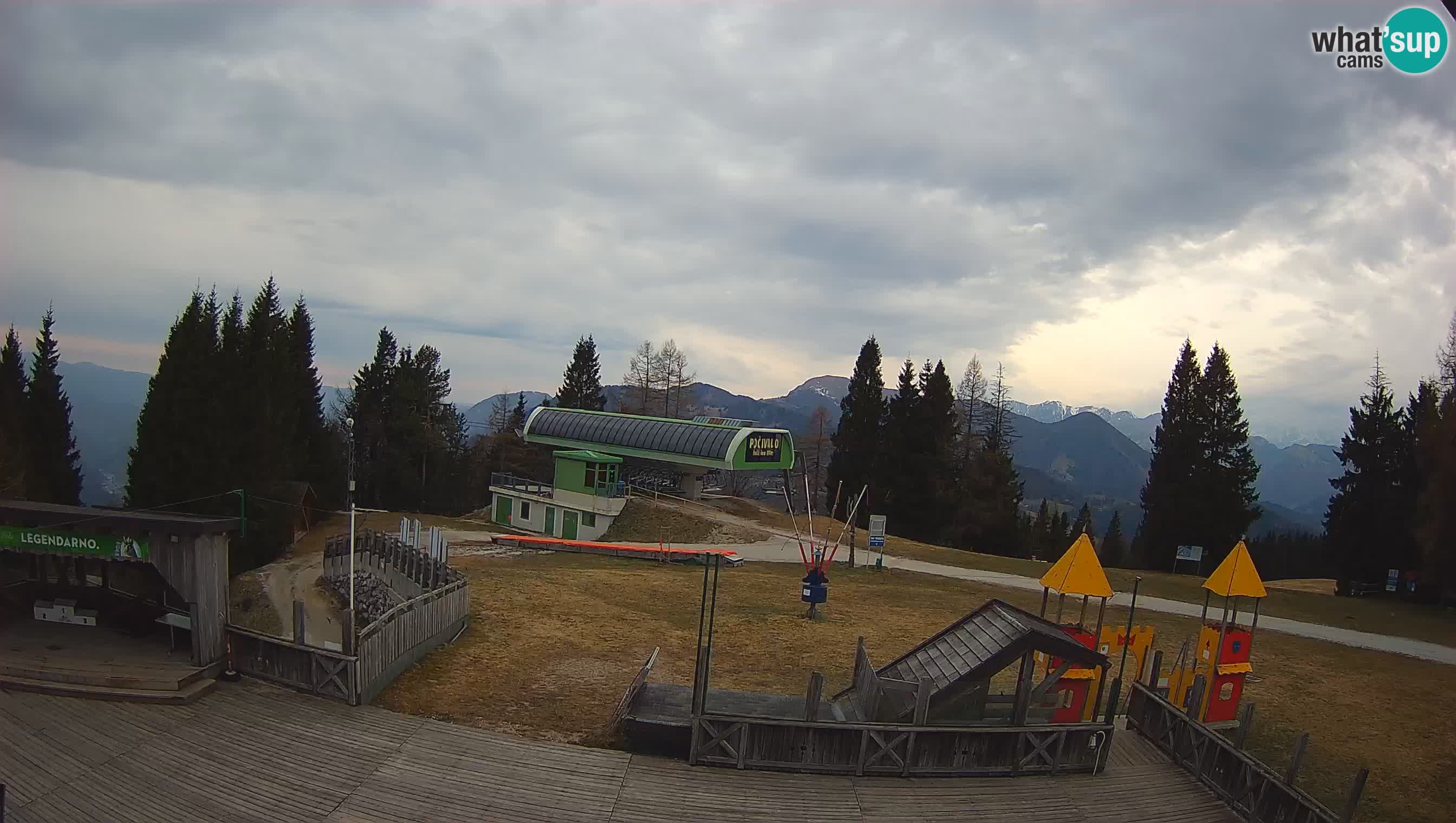 Alpska Perla Ski hotel Cerkno Počivalo webcam – Slovenia