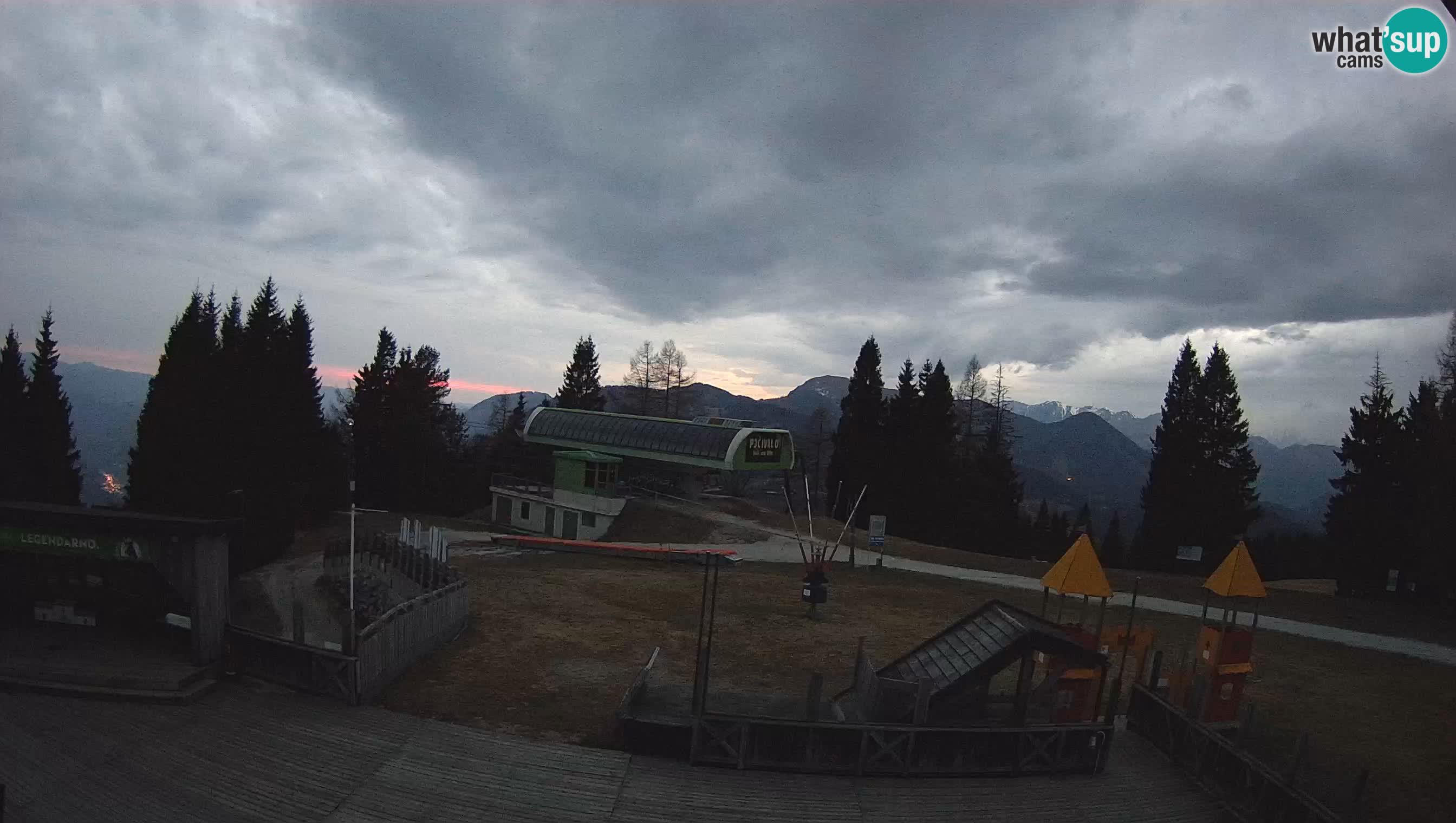 Alpska Perla Ski hotel Cerkno Počivalo webcam – Slovenia