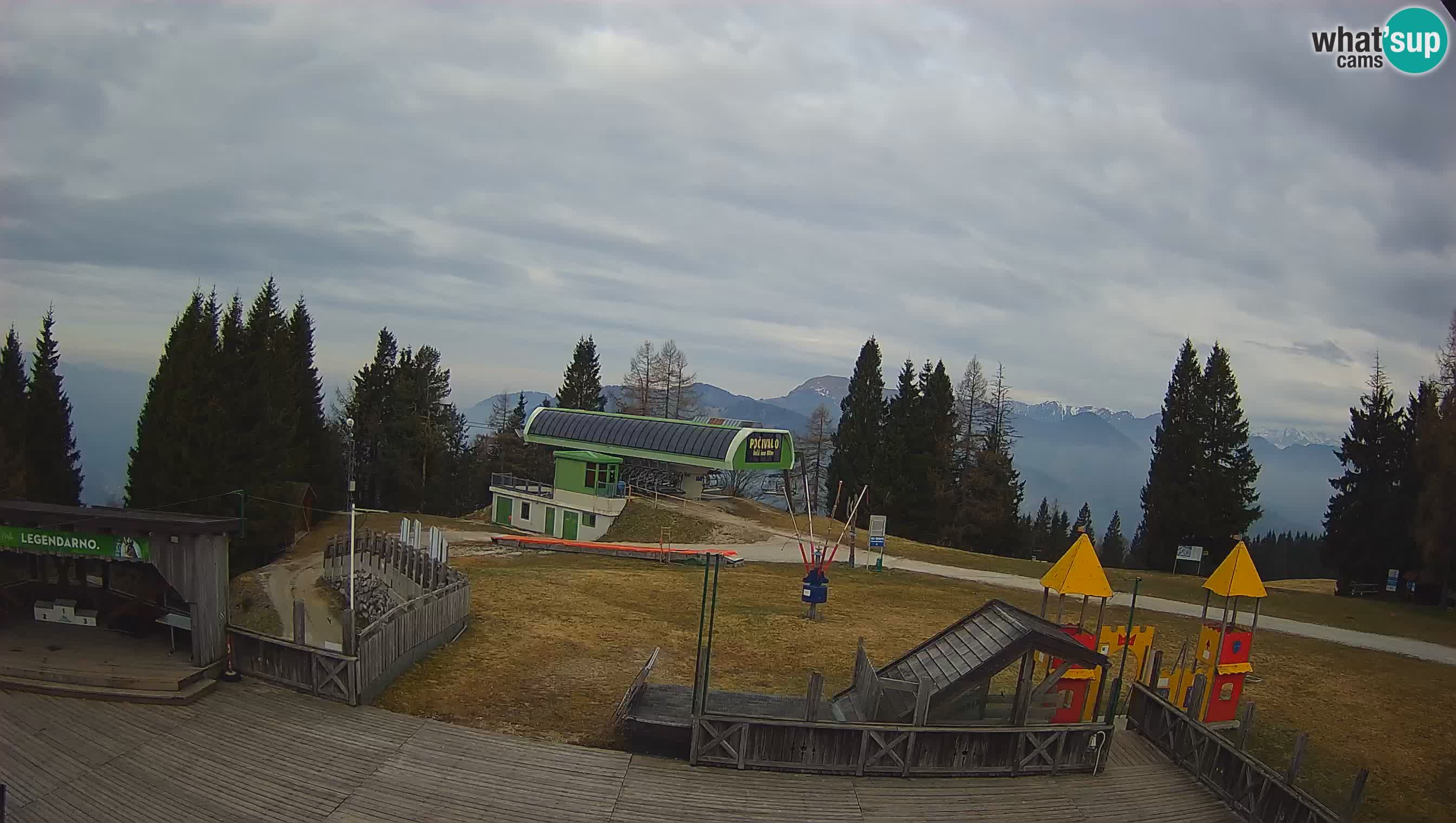 Webcam de la station de ski des Alpes slovènes à Cerkno Počivalo