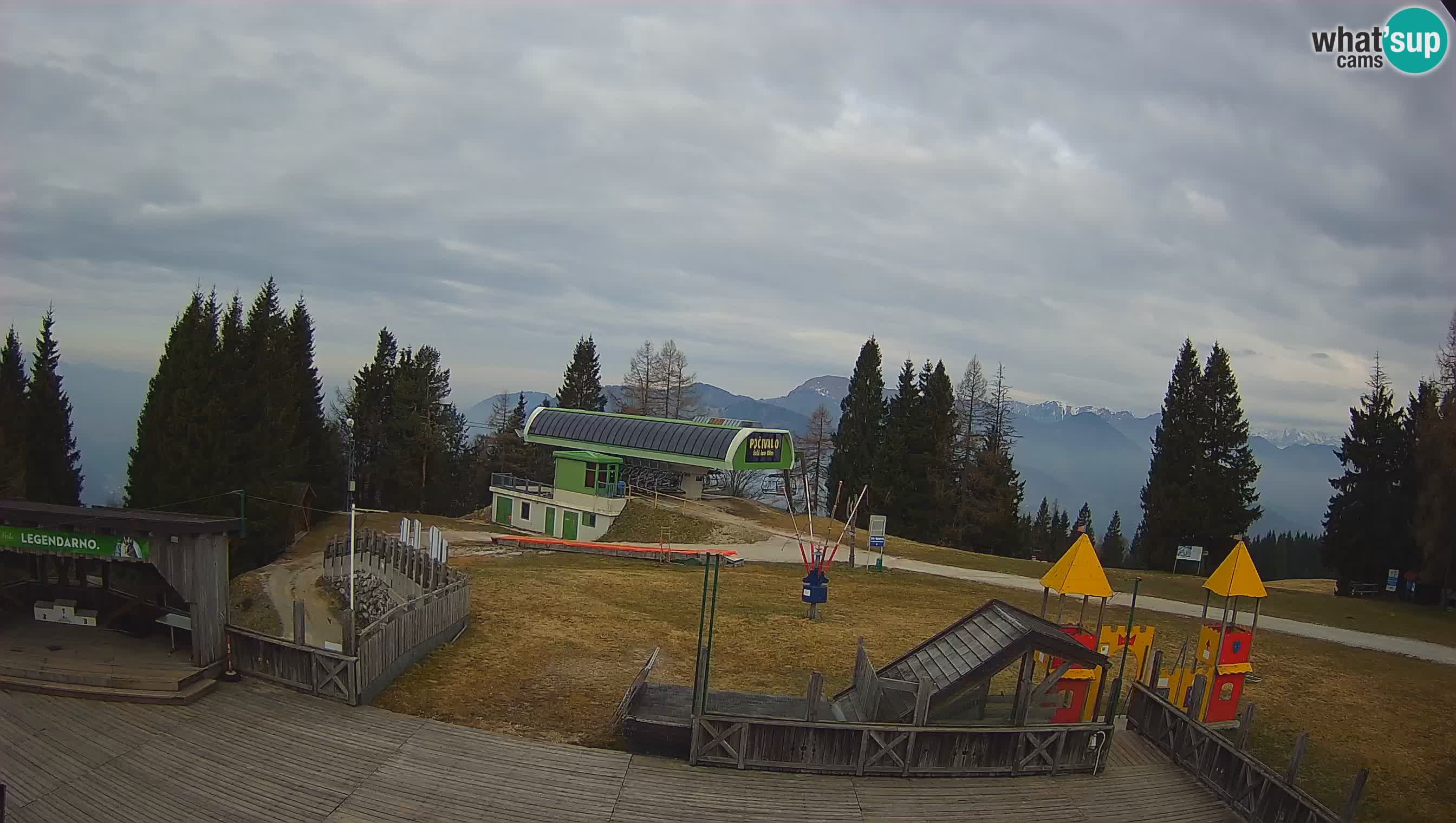 Alpska Perla Ski center Cerkno Počivalo webcam – Slovenia