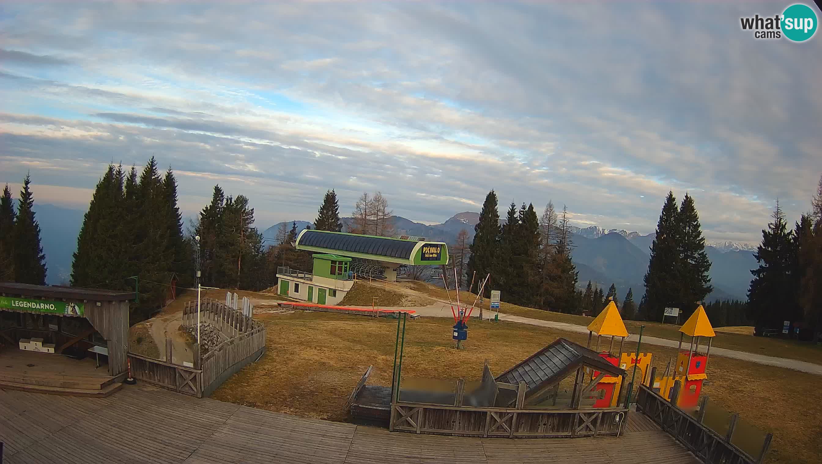 Alpska Perla Ski hotel Cerkno Počivalo webcam – Slovenia