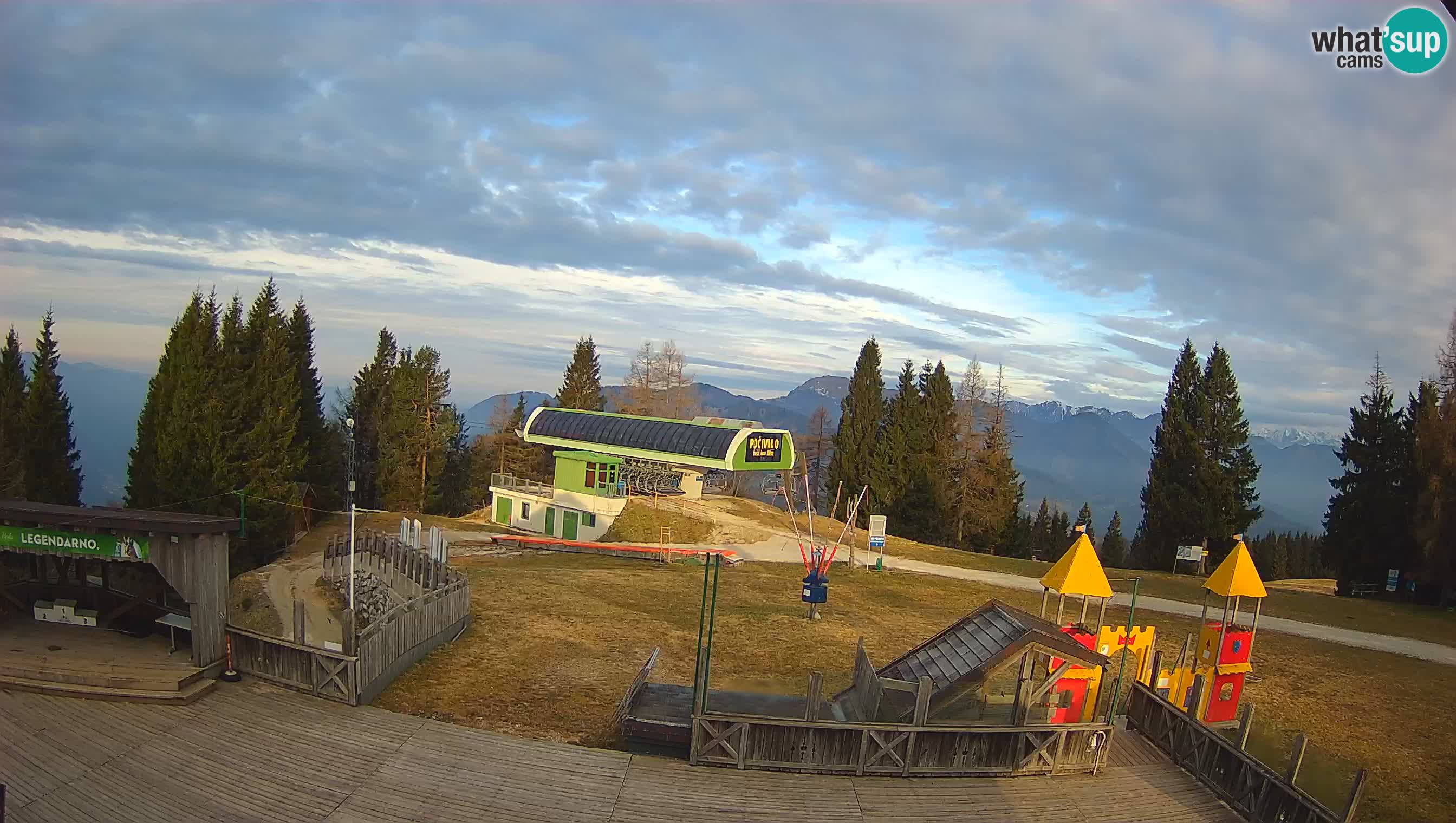 Webcam Počivalo – Alpska Perla | Vista live dalla stazione sciistica di Cerkno