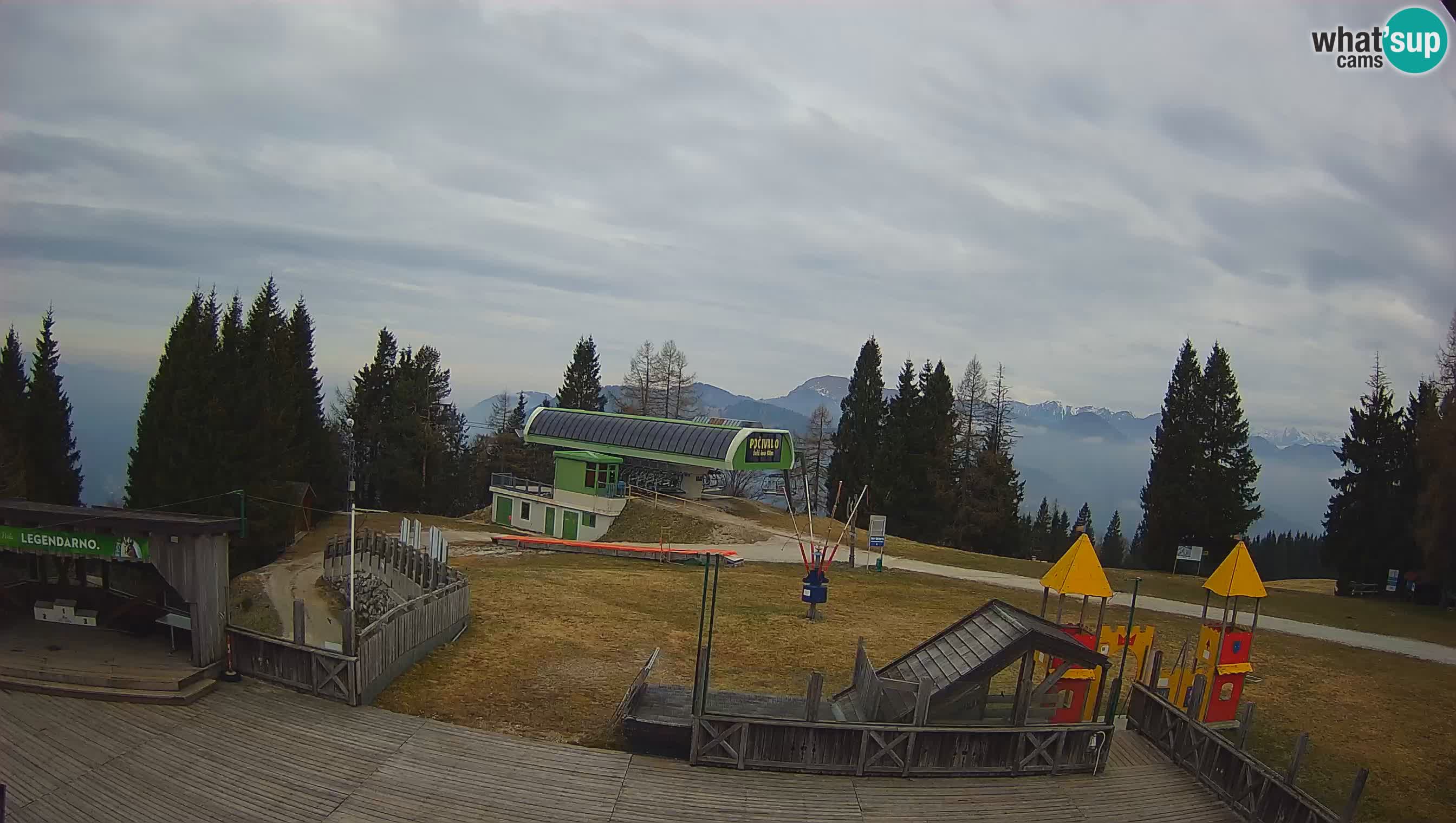 Alpska Perla Ski center Cerkno Počivalo webcam – Slovenia