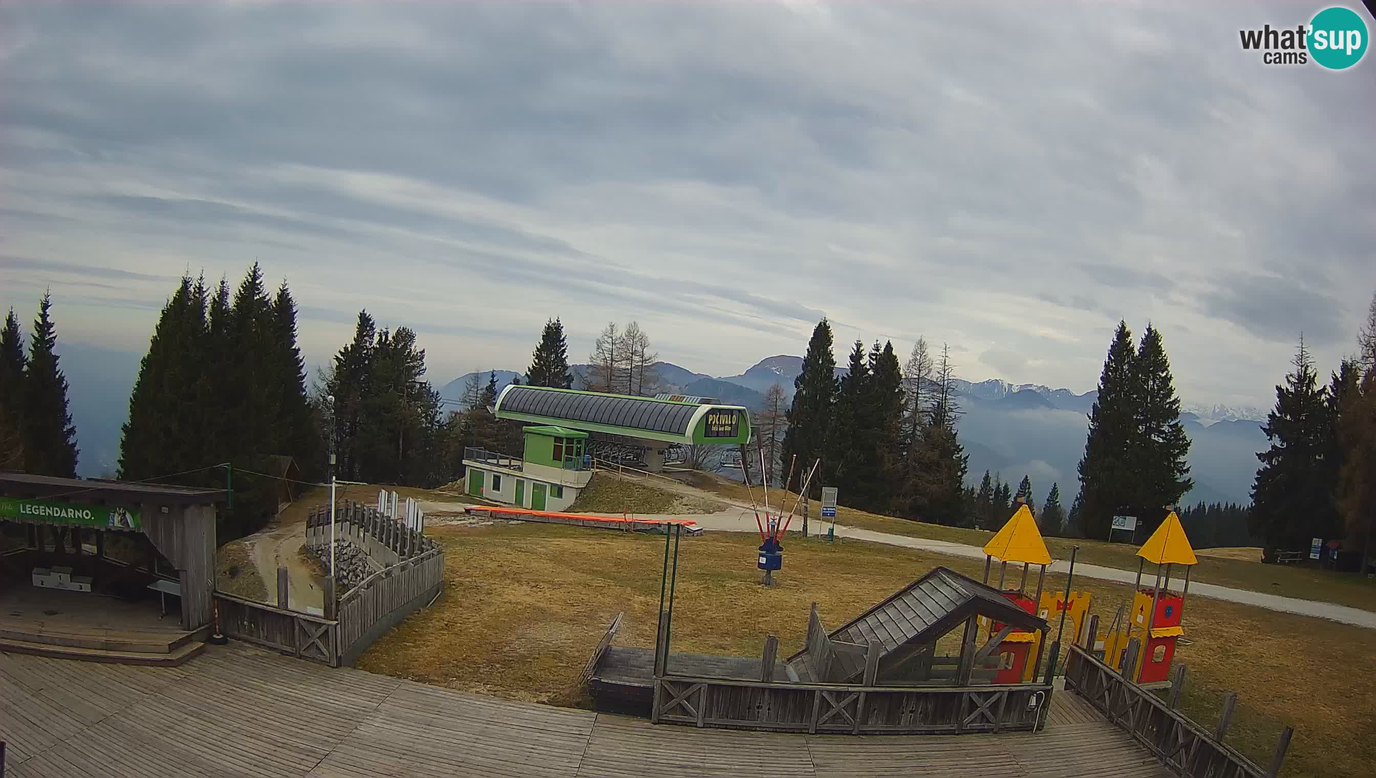Alpska Perla Ski center Cerkno Počivalo webcam – Slovenia