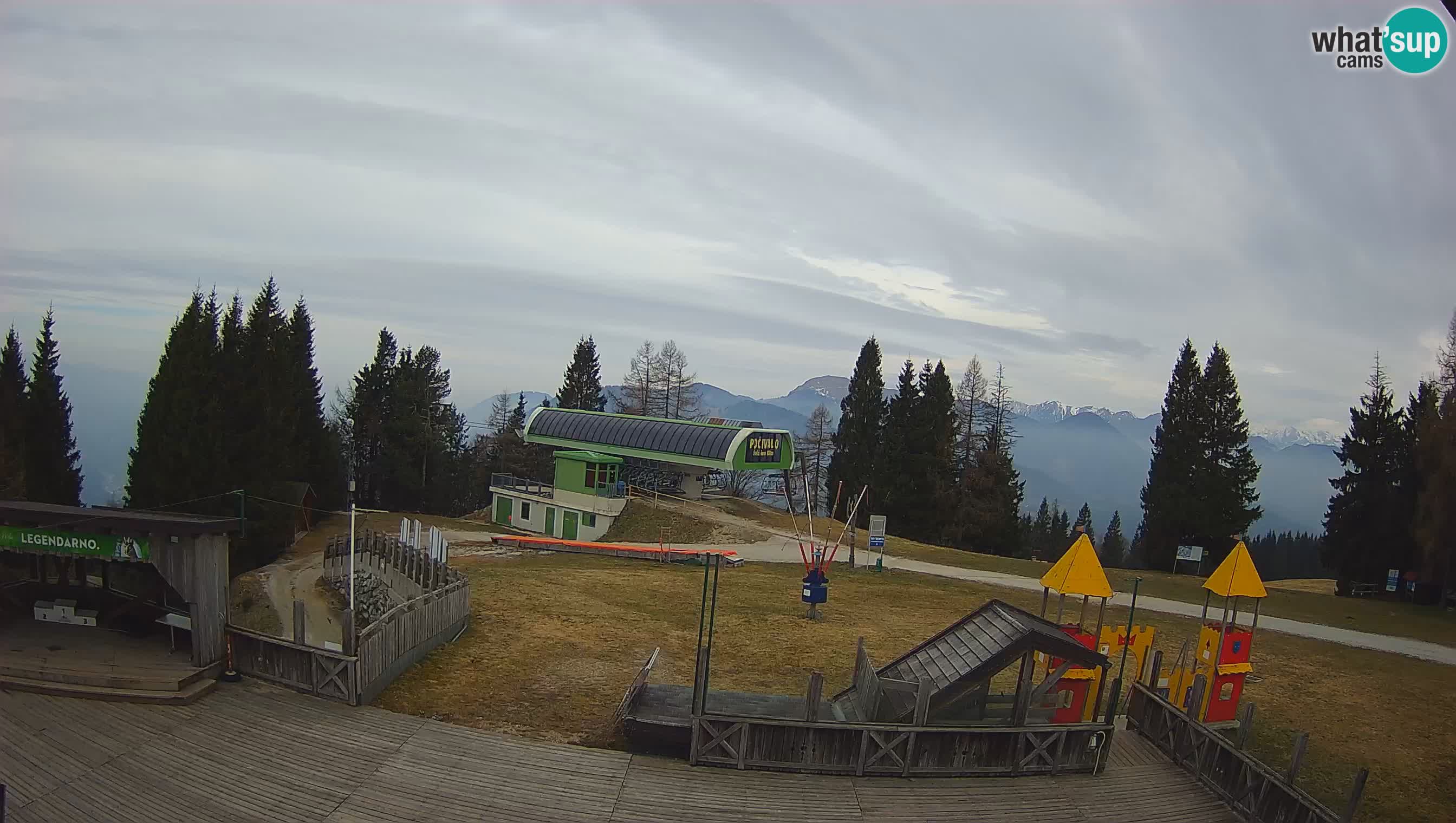 Alpska Perla Ski center Cerkno Počivalo webcam – Slovenia