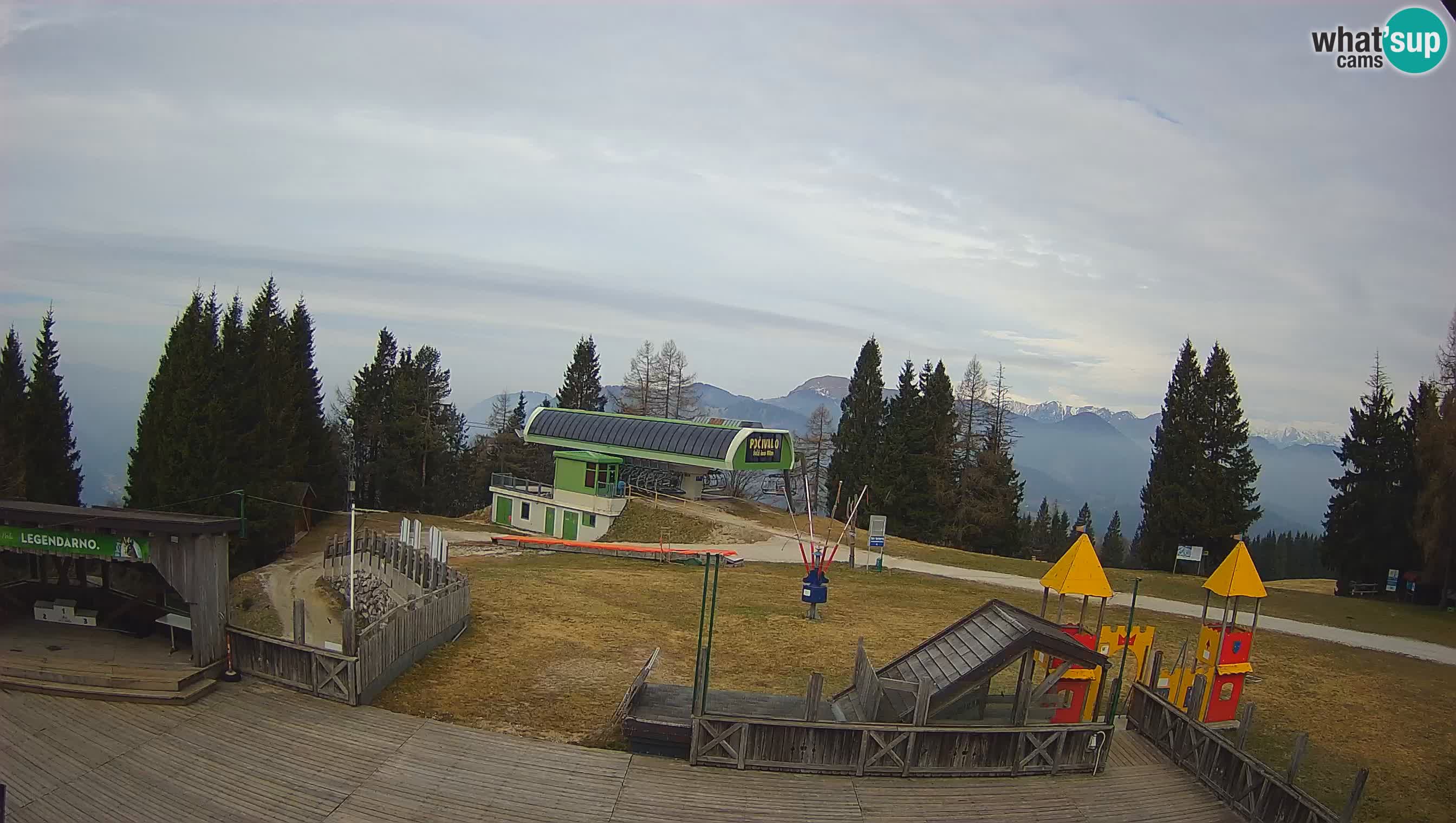 Alpska Perla Ski center Cerkno Počivalo webcam – Slovenia
