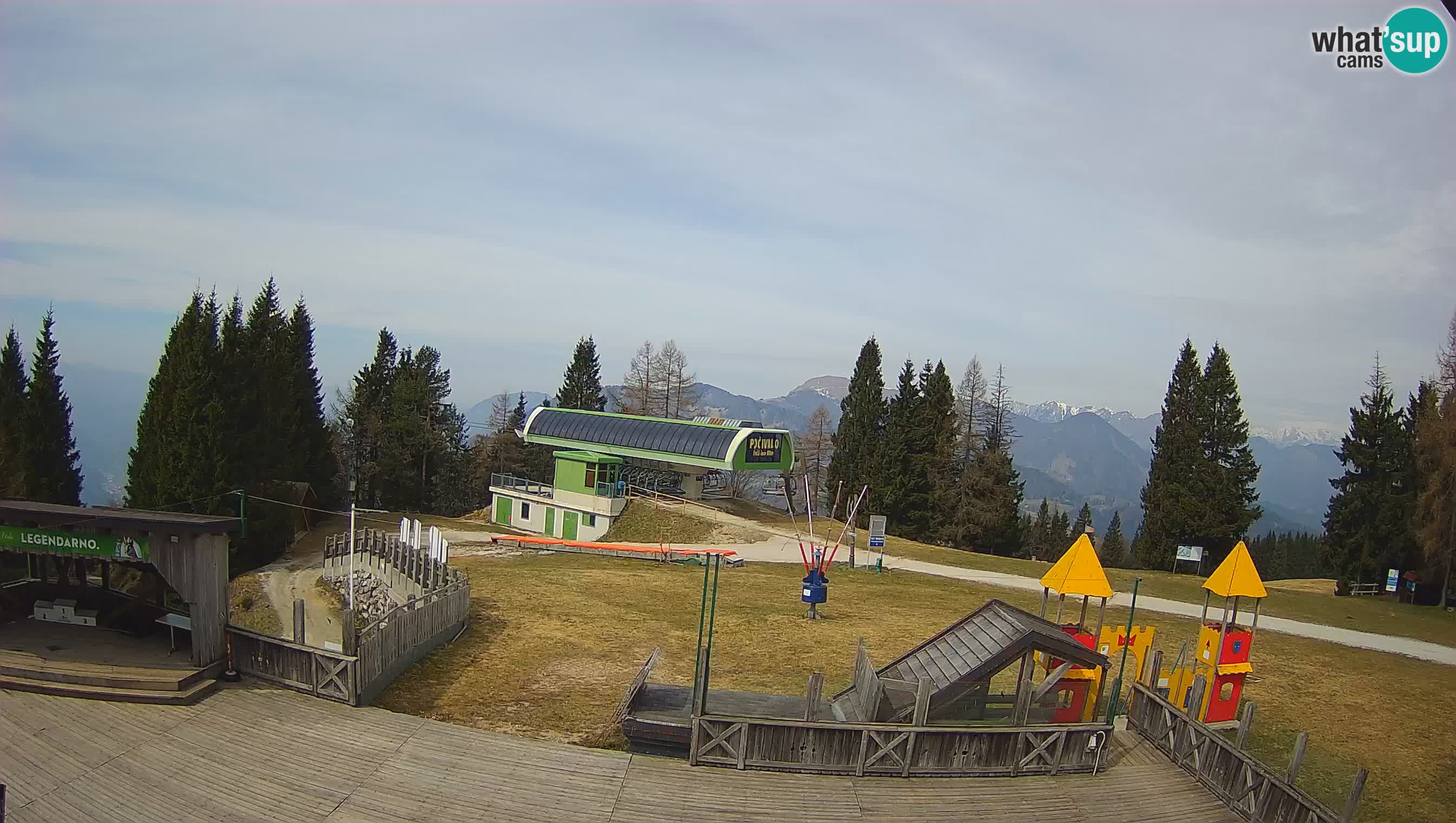 Webcam de la station de ski des Alpes slovènes à Cerkno Počivalo