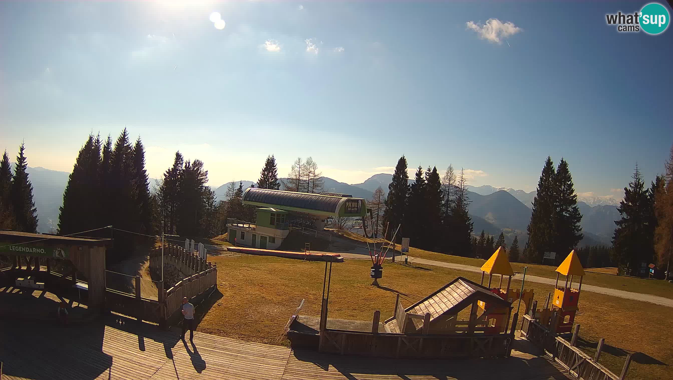 Alpska Perla Ski center Cerkno Počivalo webcam – Slovenia