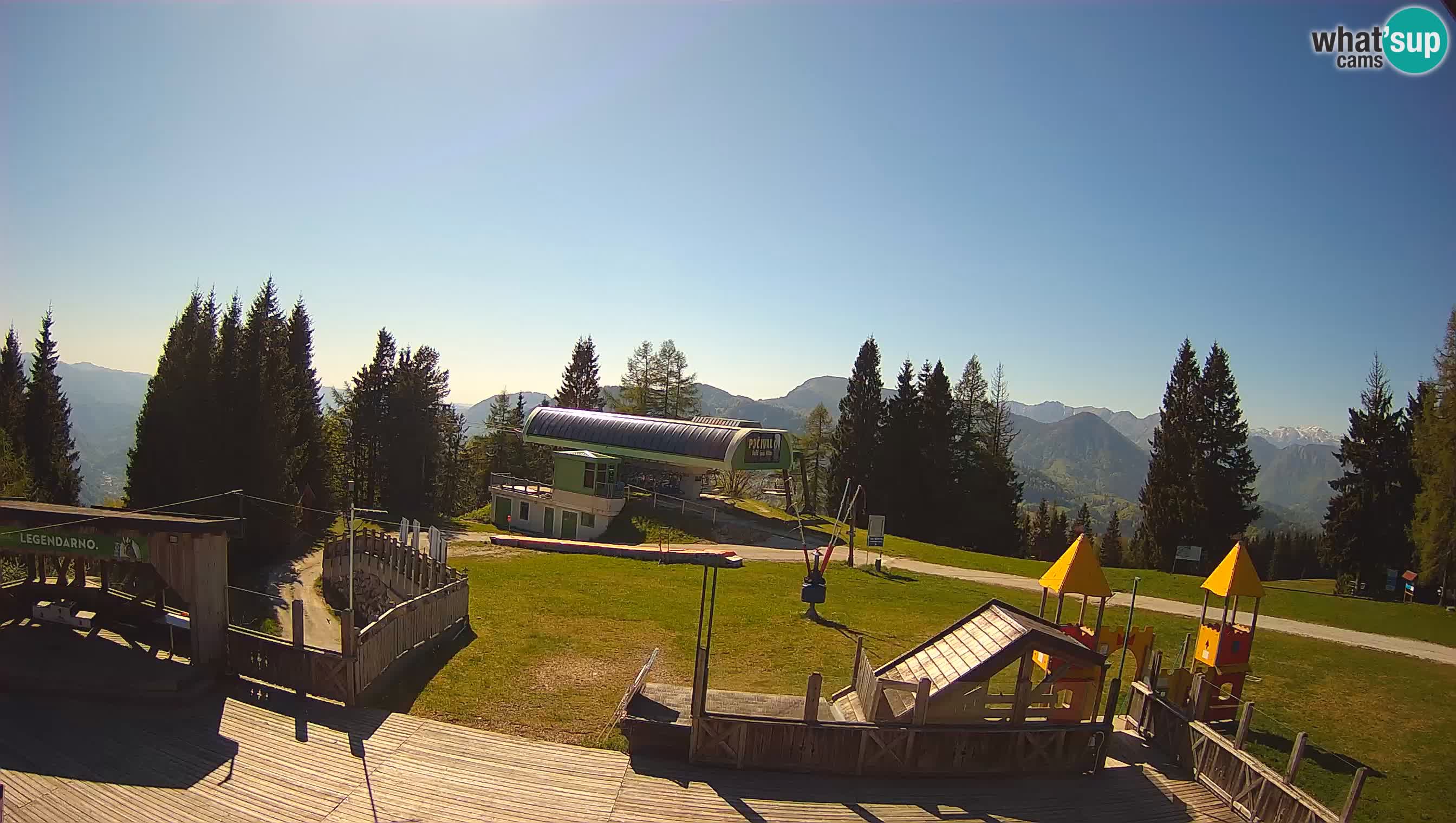 Web kamera Počivalo – Alpska Perla | Pogled uživo sa skijališta Cerkno