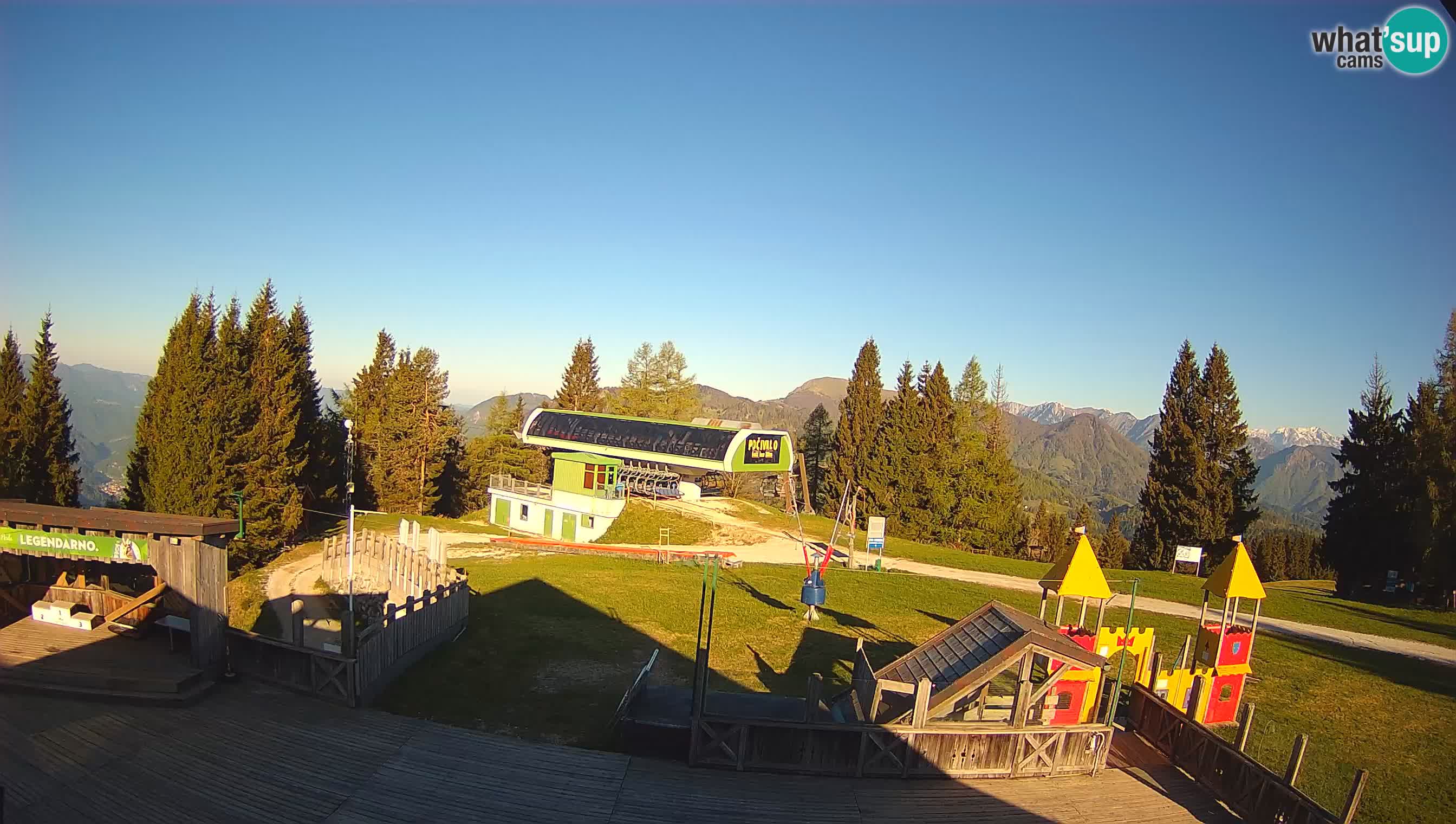 Webcam de la station de ski des Alpes slovènes à Cerkno Počivalo