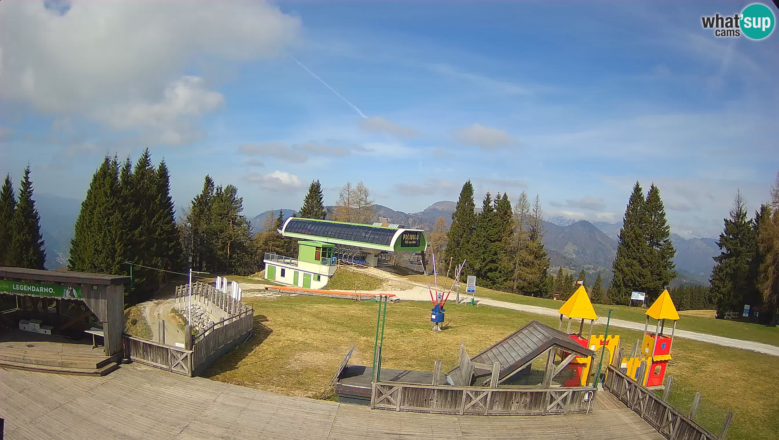 Spletna kamera Počivalo – Alpska Perla | Pogled v živo iz smučišča Cerkno