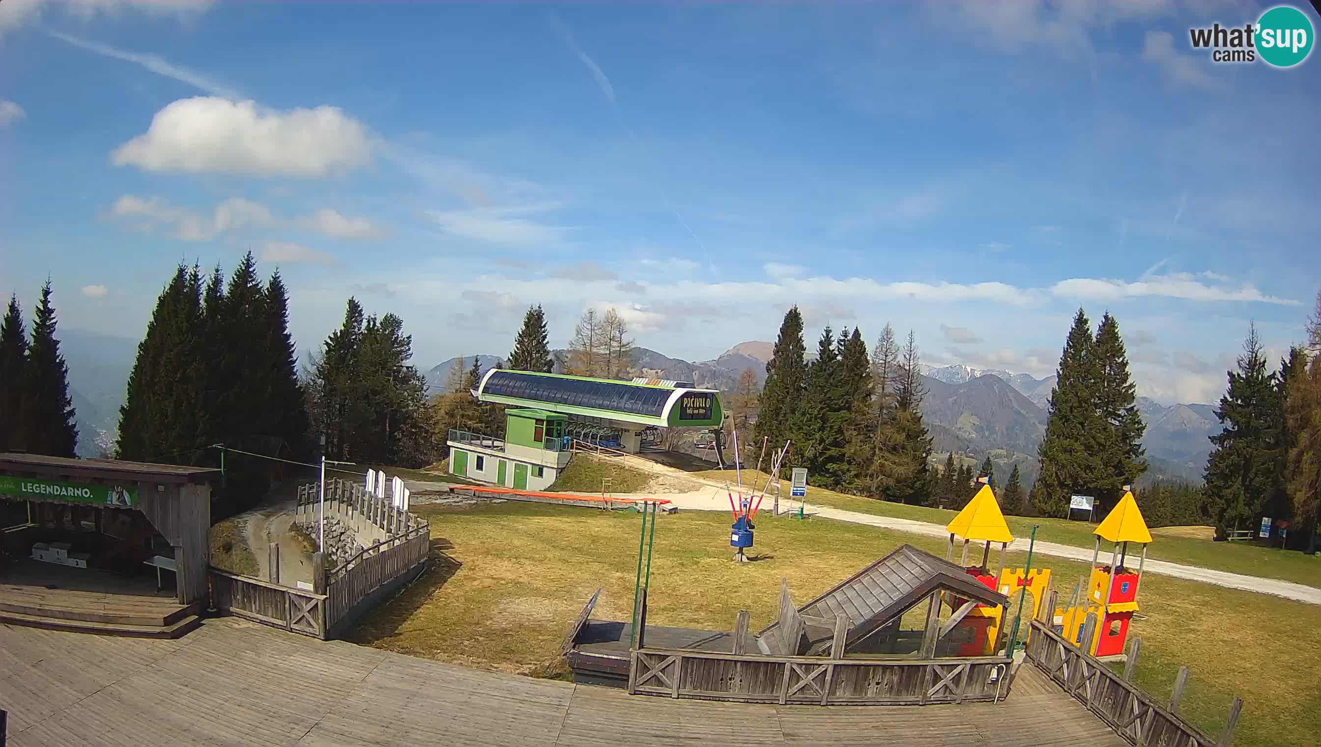 Webcam de la station de ski des Alpes slovènes à Cerkno Počivalo